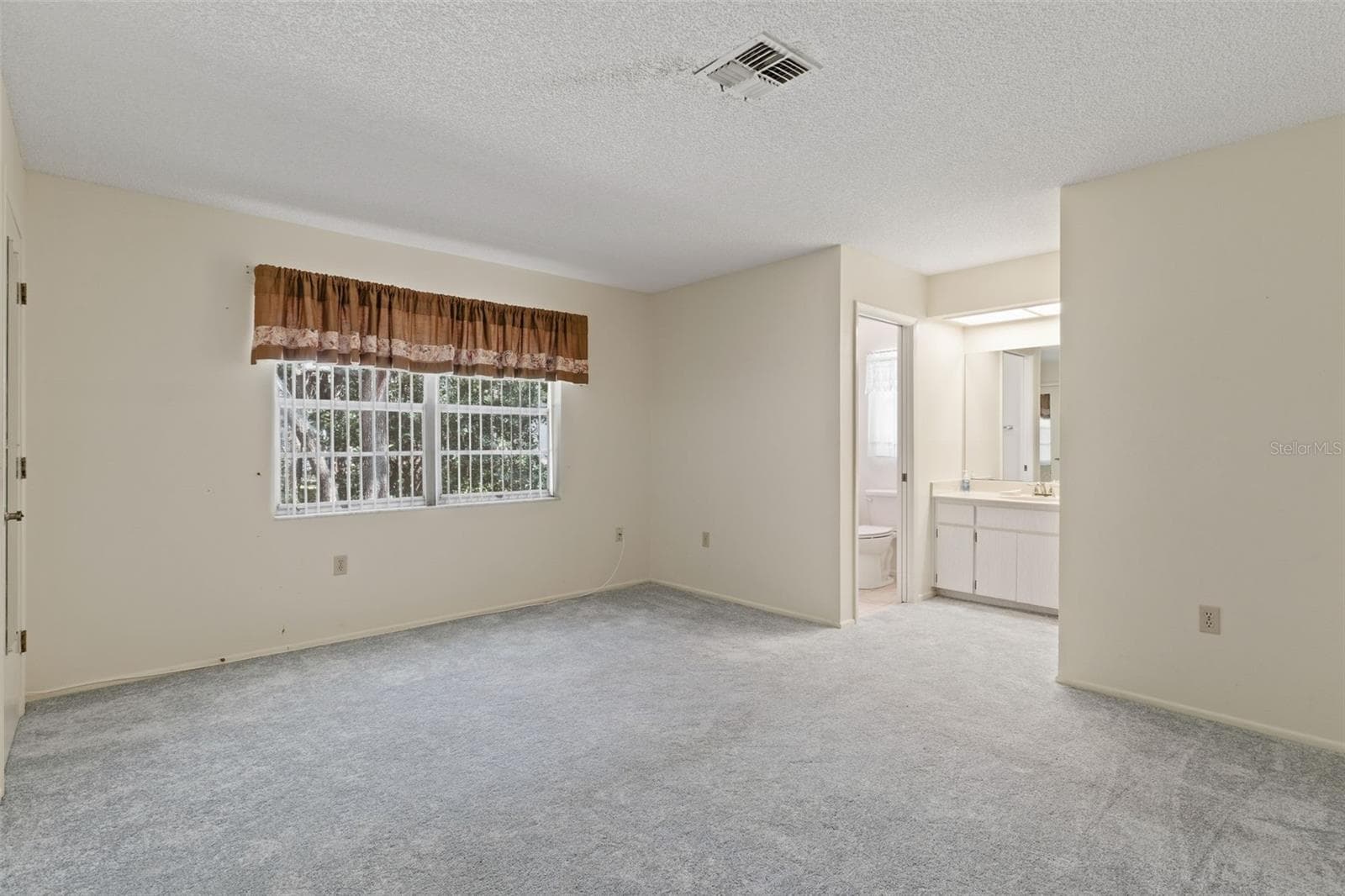 Single Family Residence at 6402 OCEAN PINES LN, SPRING HILL, photo 24 of 88
