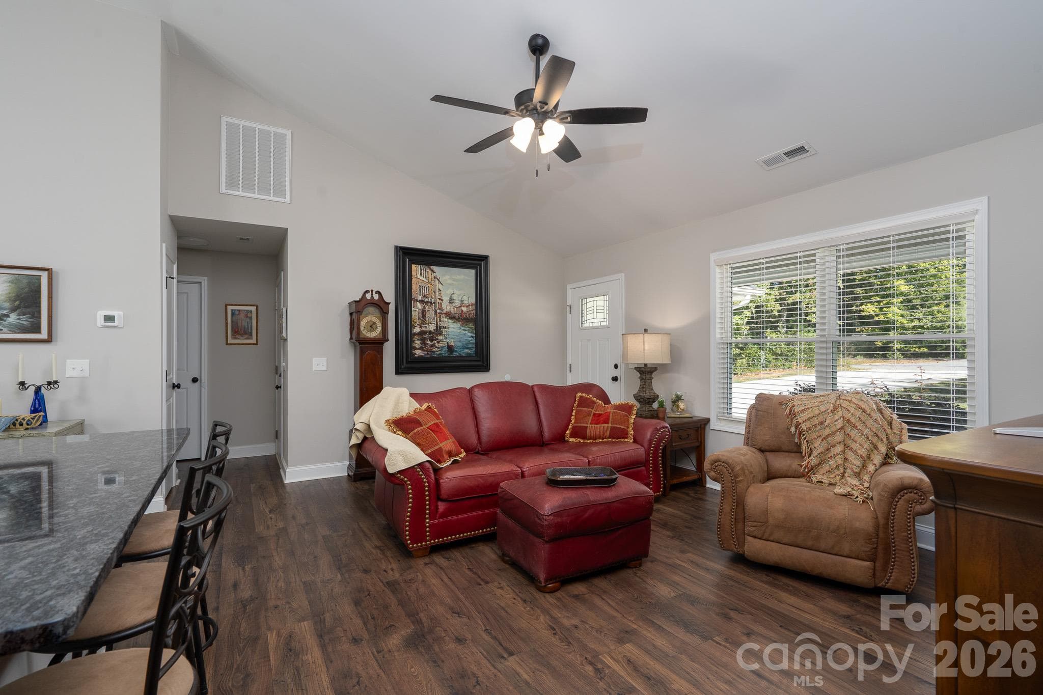 Single Family Residence at 1004 Osprey Lane, China Grove, photo 6 of 34