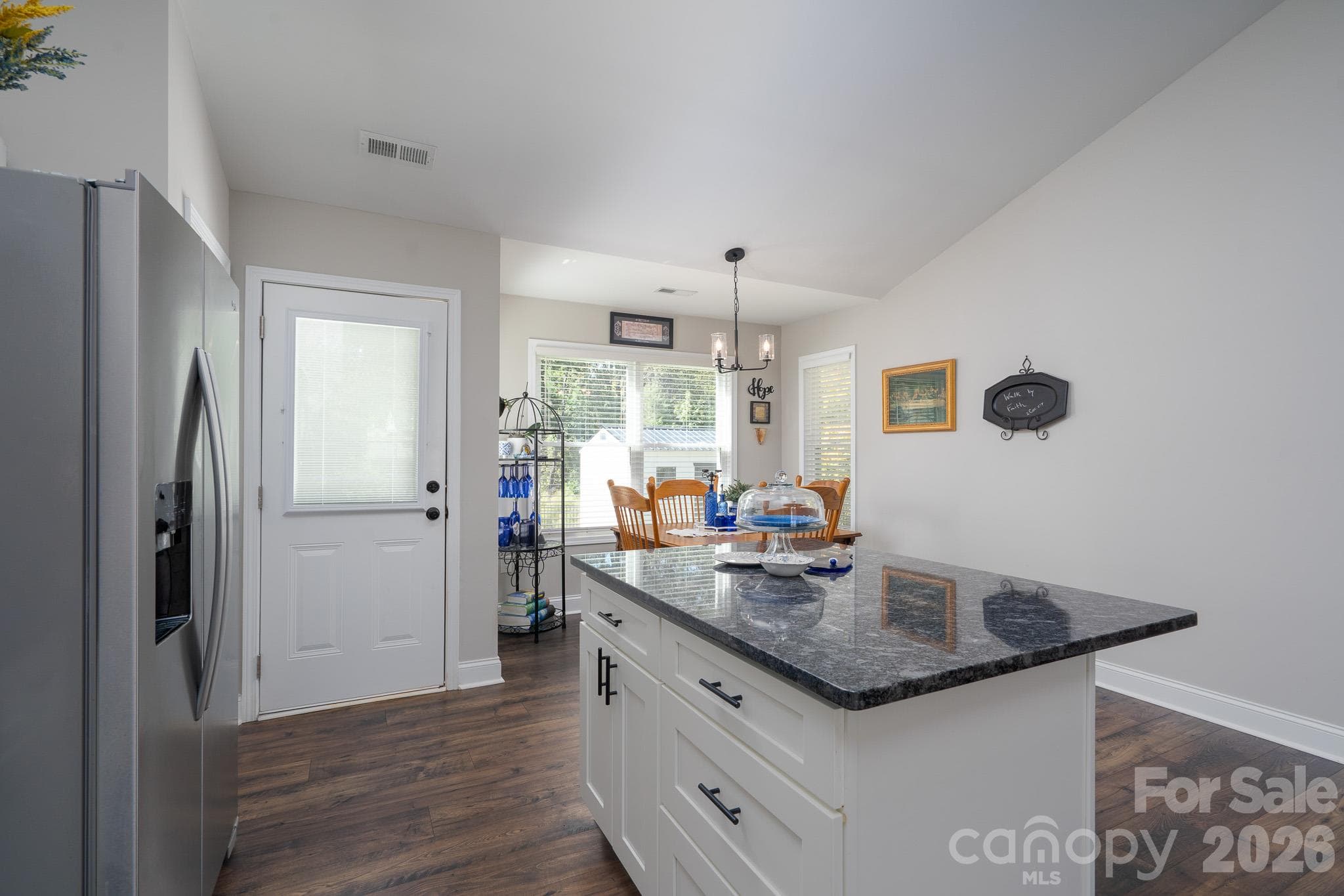 Single Family Residence at 1004 Osprey Lane, China Grove, photo 10 of 34