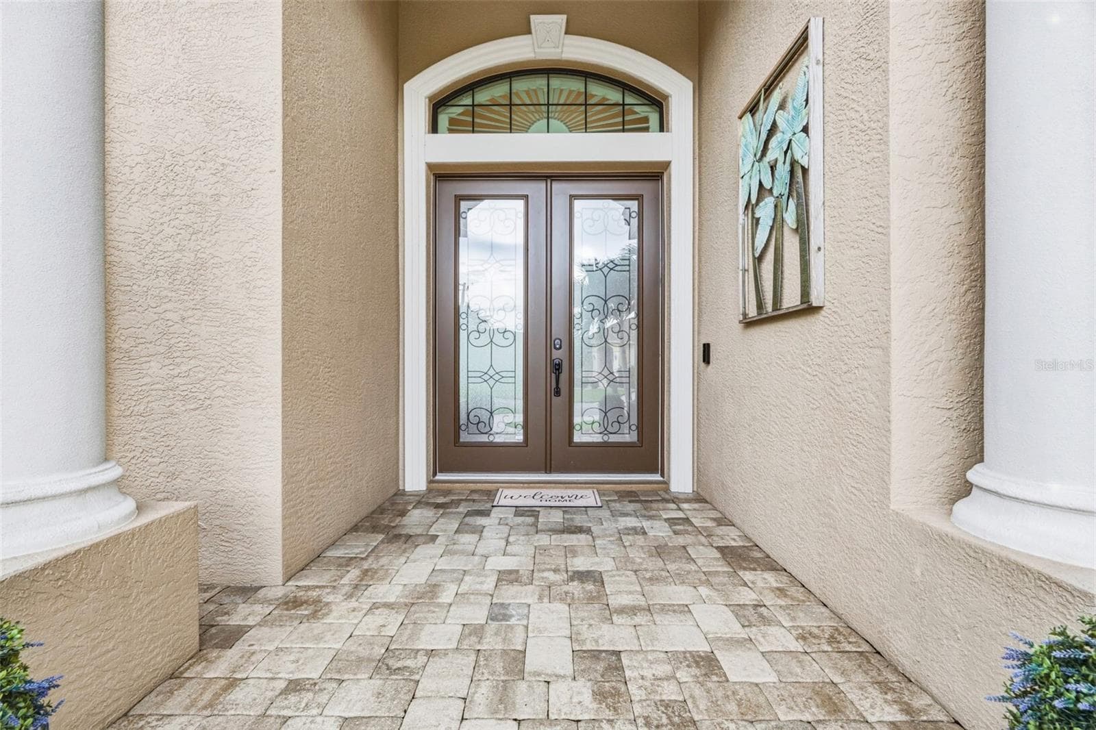 Single Family Residence at 325 SEGOVIA DR, PUNTA GORDA, photo 10 of 109