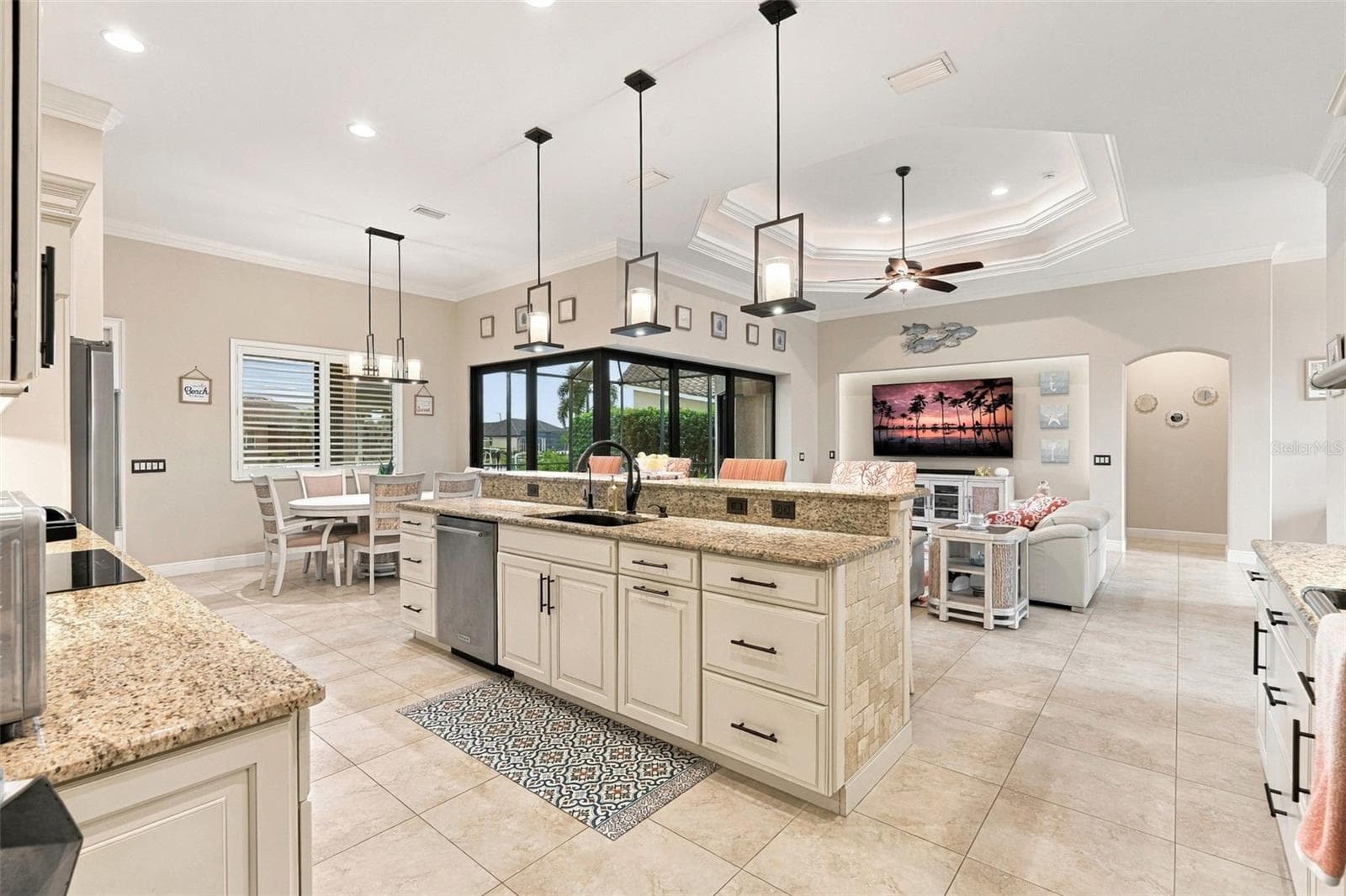 Single Family Residence at 325 SEGOVIA DR, PUNTA GORDA, photo 37 of 109