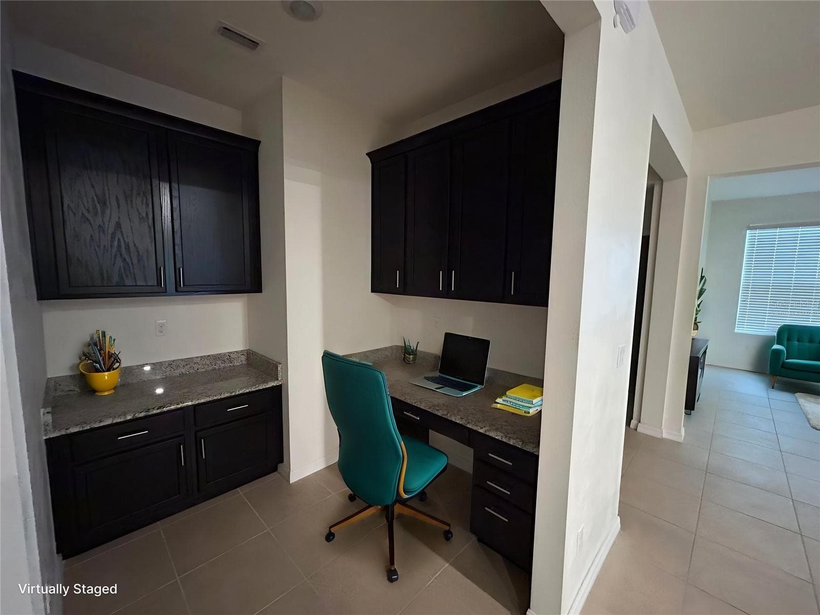 Virtually Staged - 3942 GREEN SABAL DR, ORLANDO