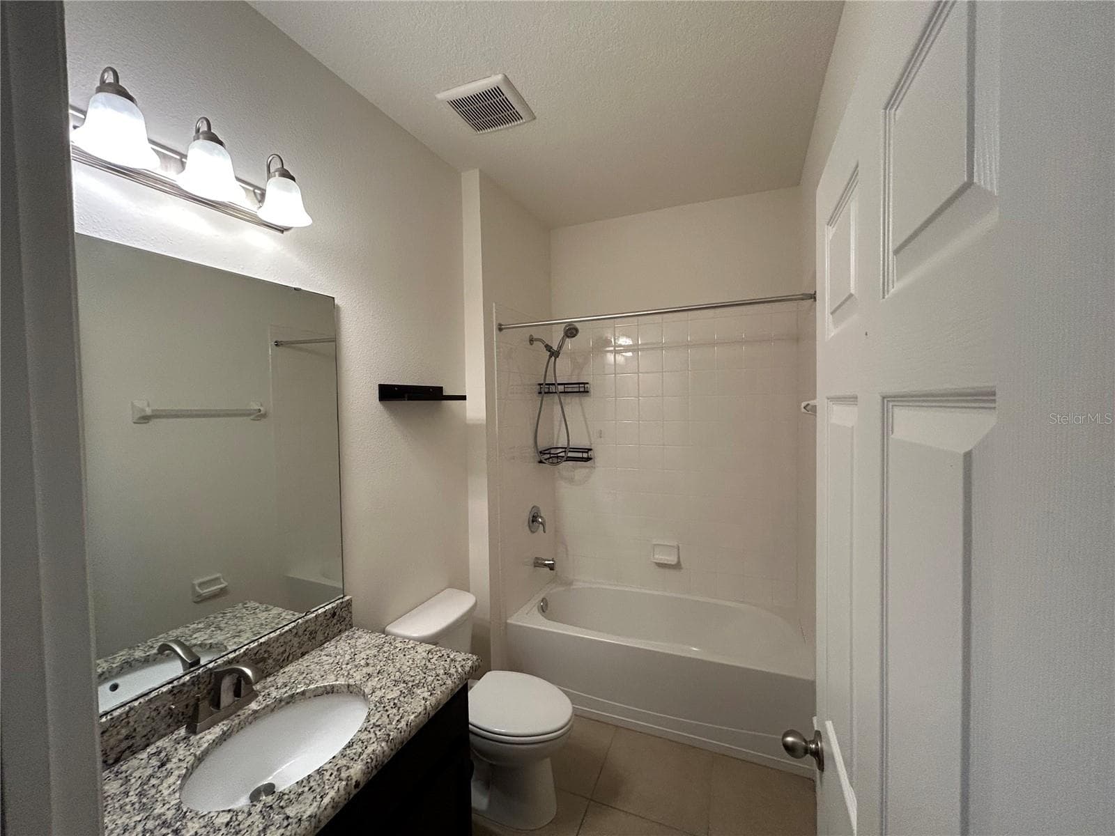 Front Bathroom - 3942 GREEN SABAL DR, ORLANDO