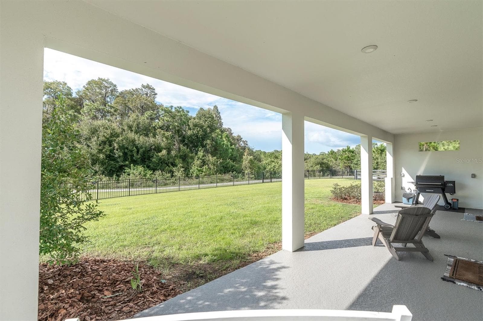 Covered Lanai Seating Area - 13627 STANSIL AVE, ODESSA