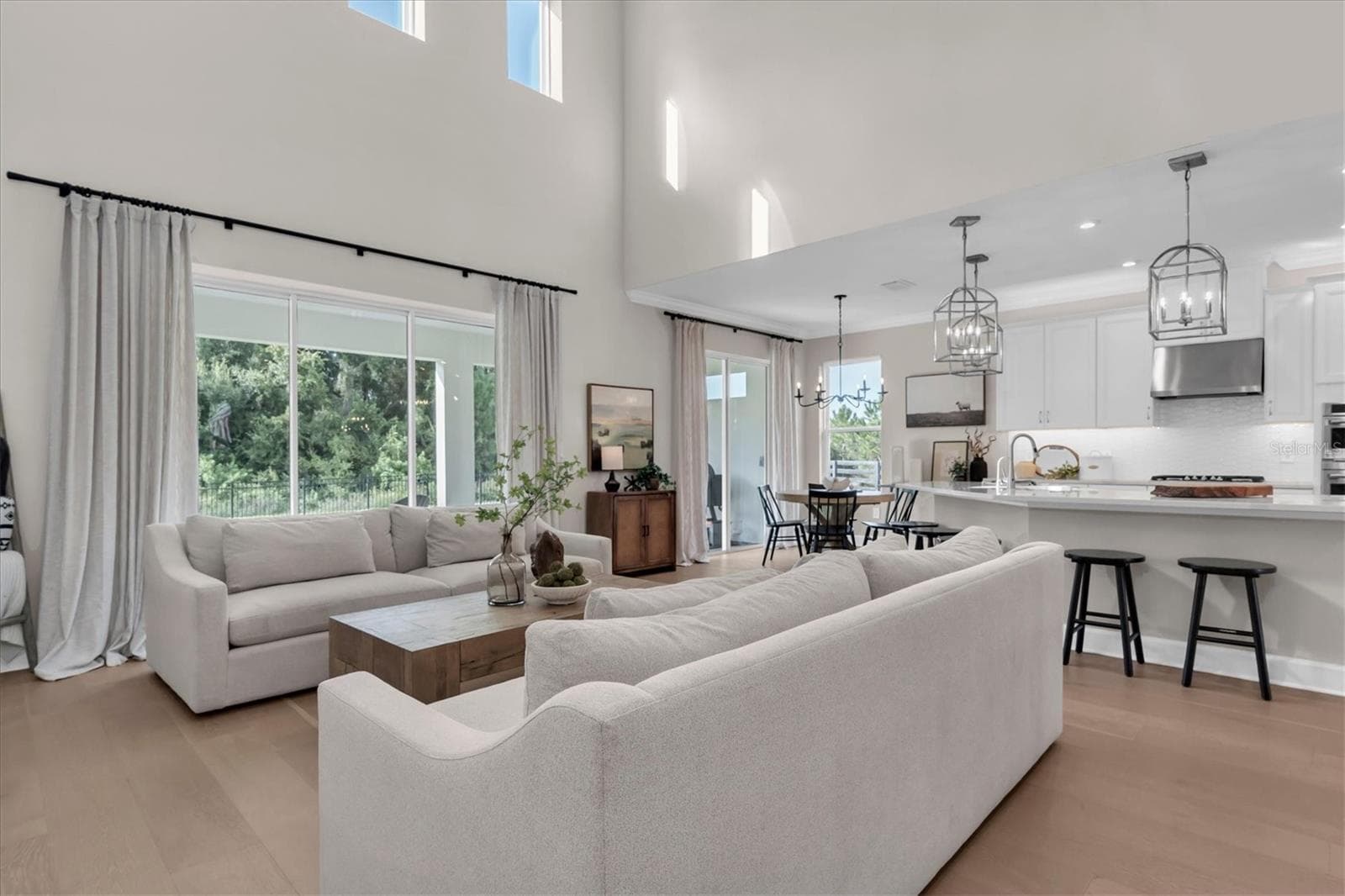 Spacious Main Living Space - 13627 STANSIL AVE, ODESSA