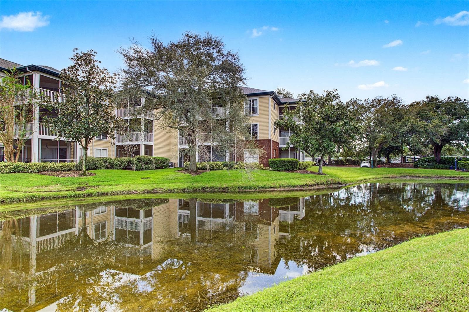 Condominium at 4211 CHATHAM OAK CT #111, TAMPA