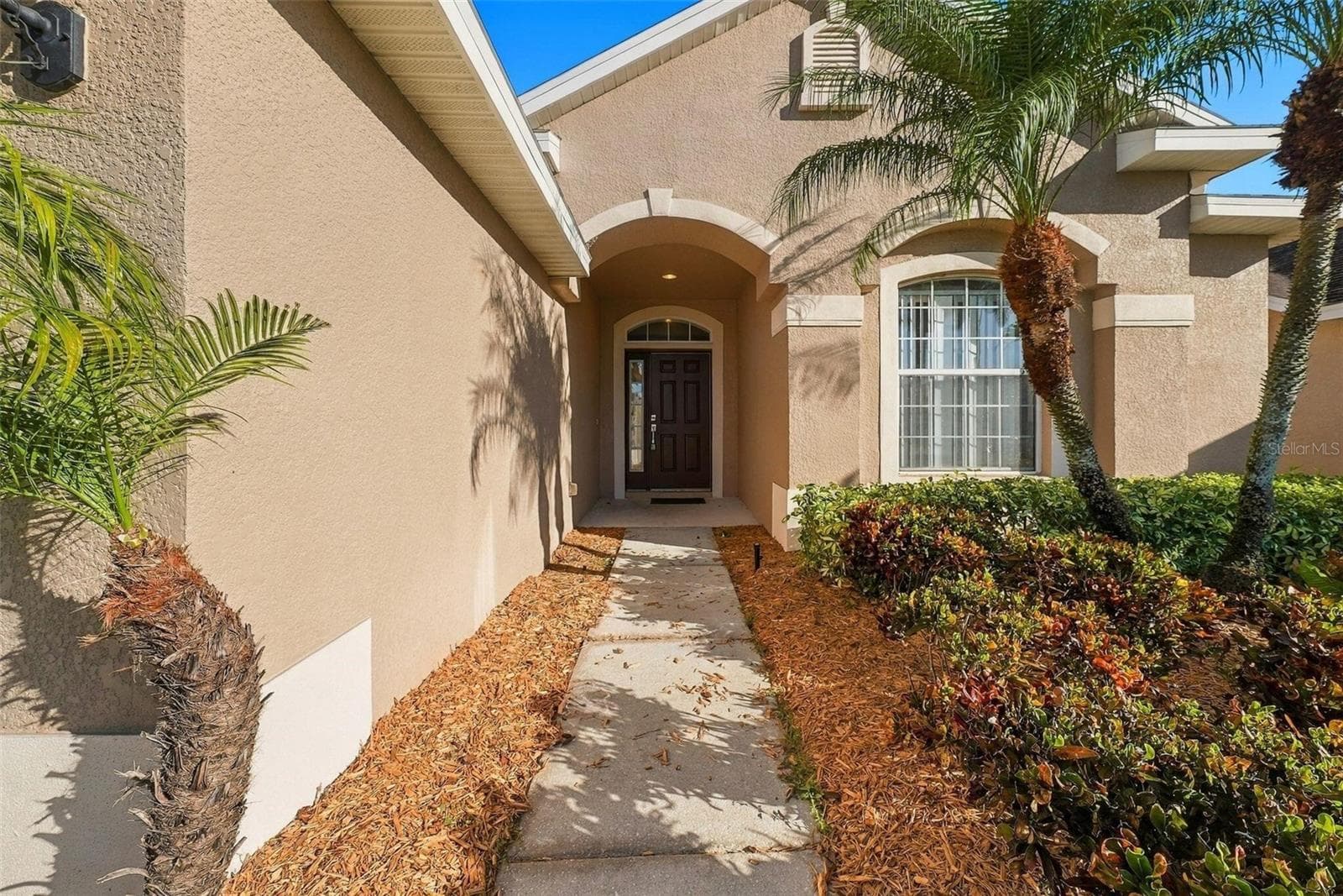 Single Family Residence at 1822 MIRA LAGO CIR, RUSKIN, photo 4 of 65