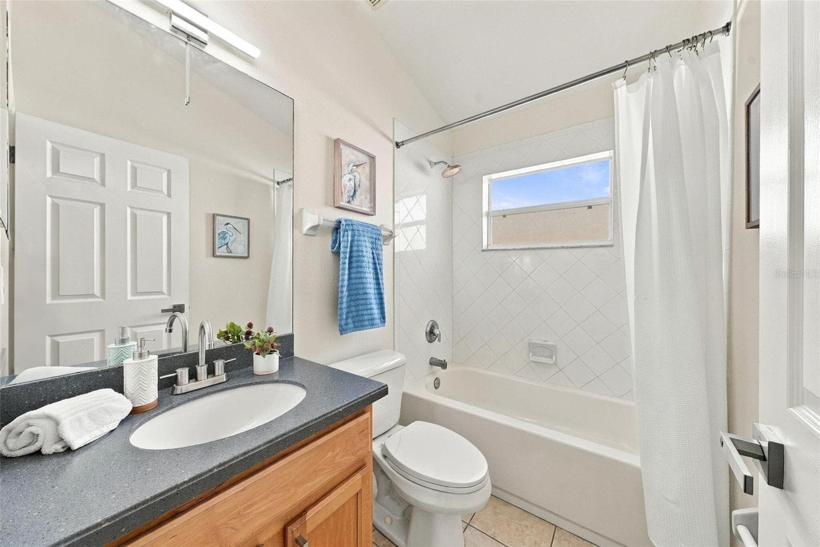 Single Family Residence at 1822 MIRA LAGO CIR, RUSKIN, photo 31 of 65