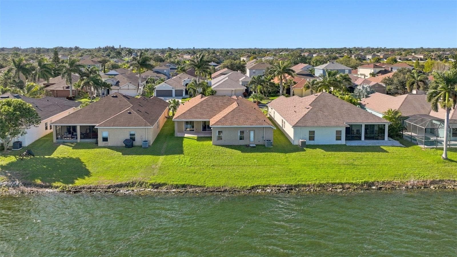 Single Family Residence at 1822 MIRA LAGO CIR, RUSKIN, photo 51 of 65