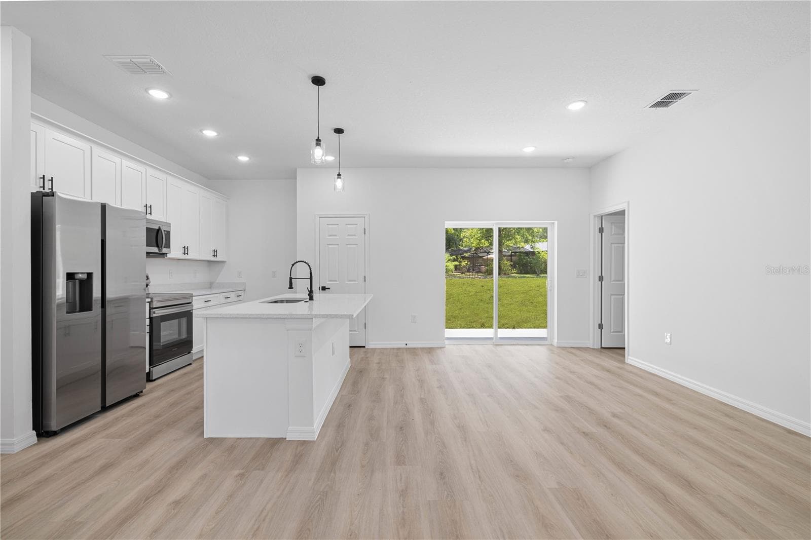 Single Family Residence at 105 INCONNU CT, POINCIANA, photo 11 of 32