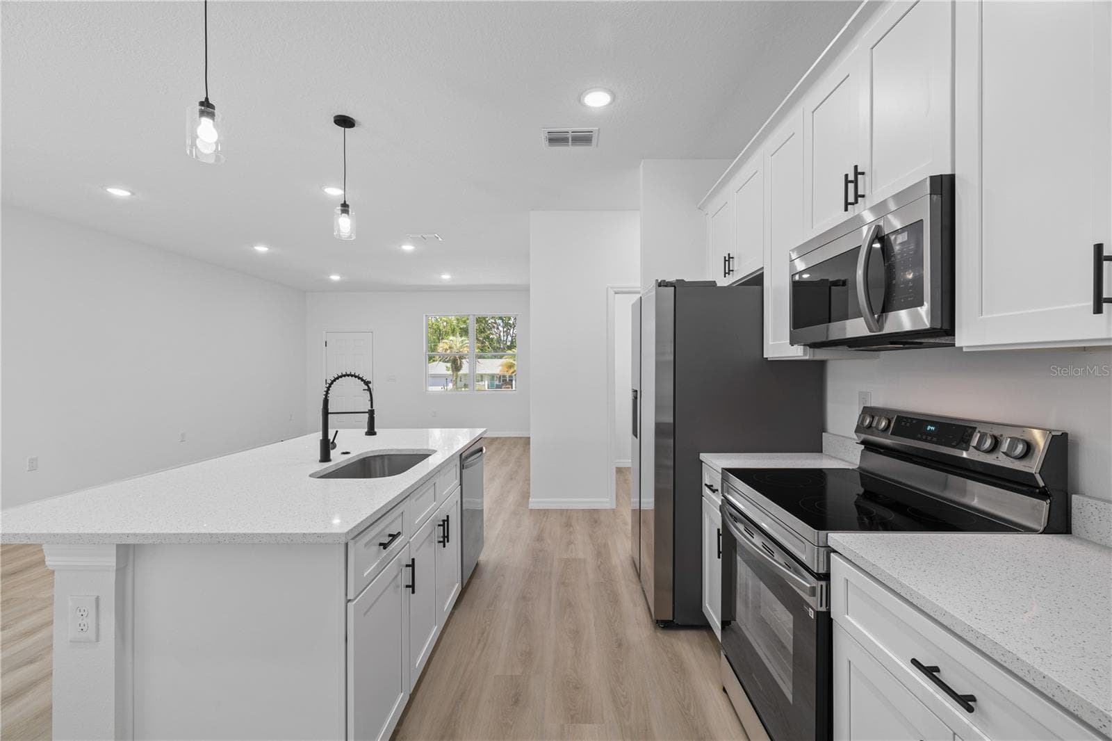 Single Family Residence at 105 INCONNU CT, POINCIANA, photo 14 of 32