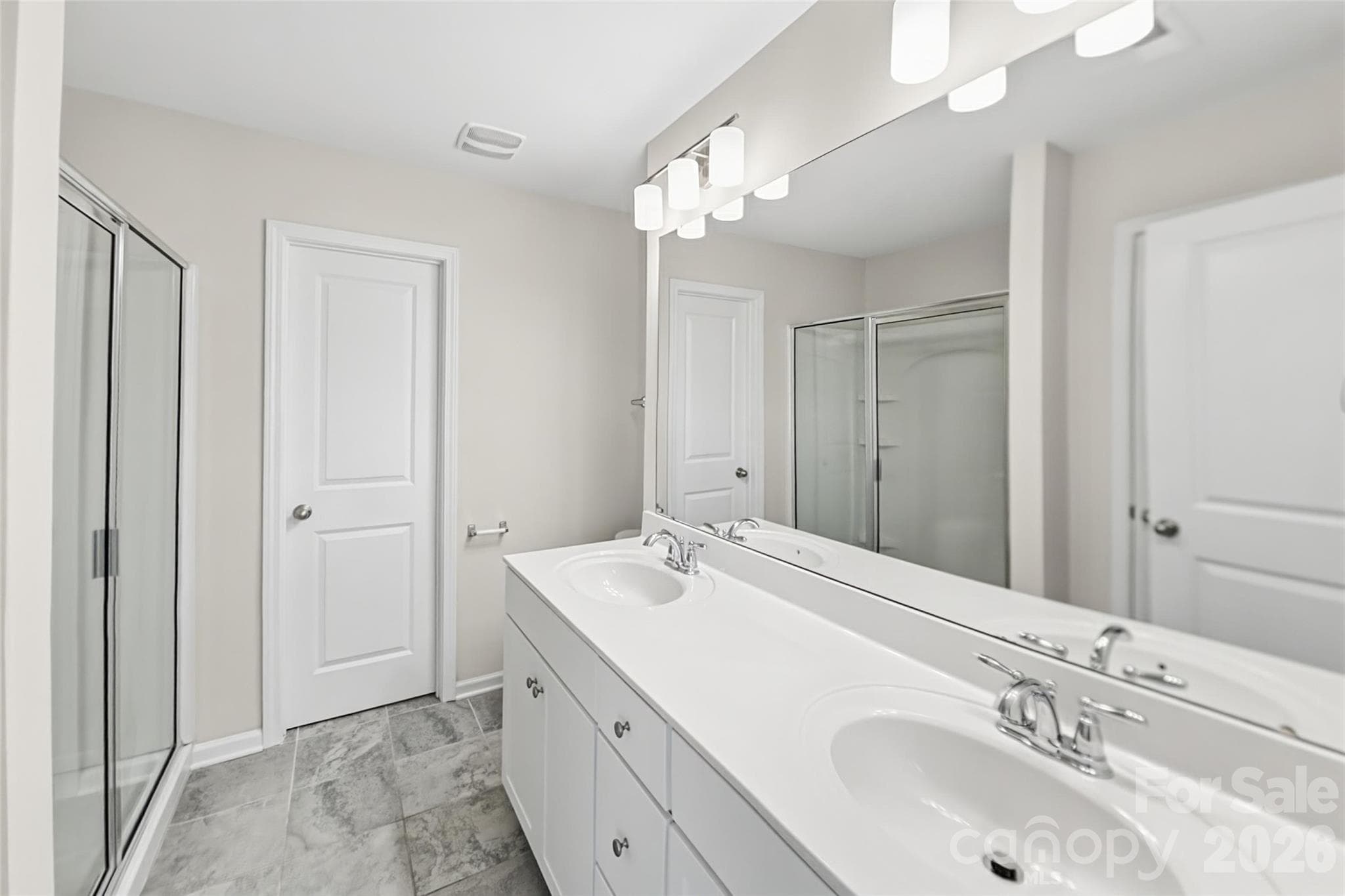 Single Family Residence at 3209 Ainsley Woods Drive, Charlotte, photo 9 of 15