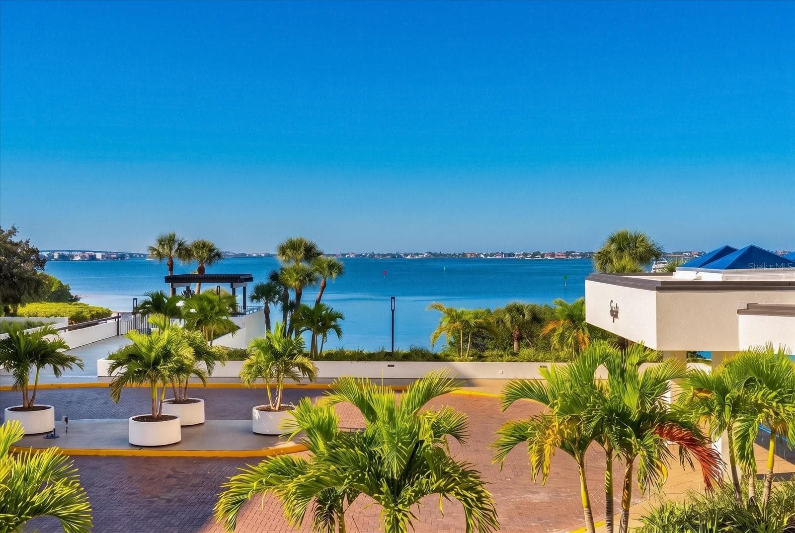 Condominium at 8 BELLEVIEW BLVD #203, BELLEAIR, photo 6 of 61