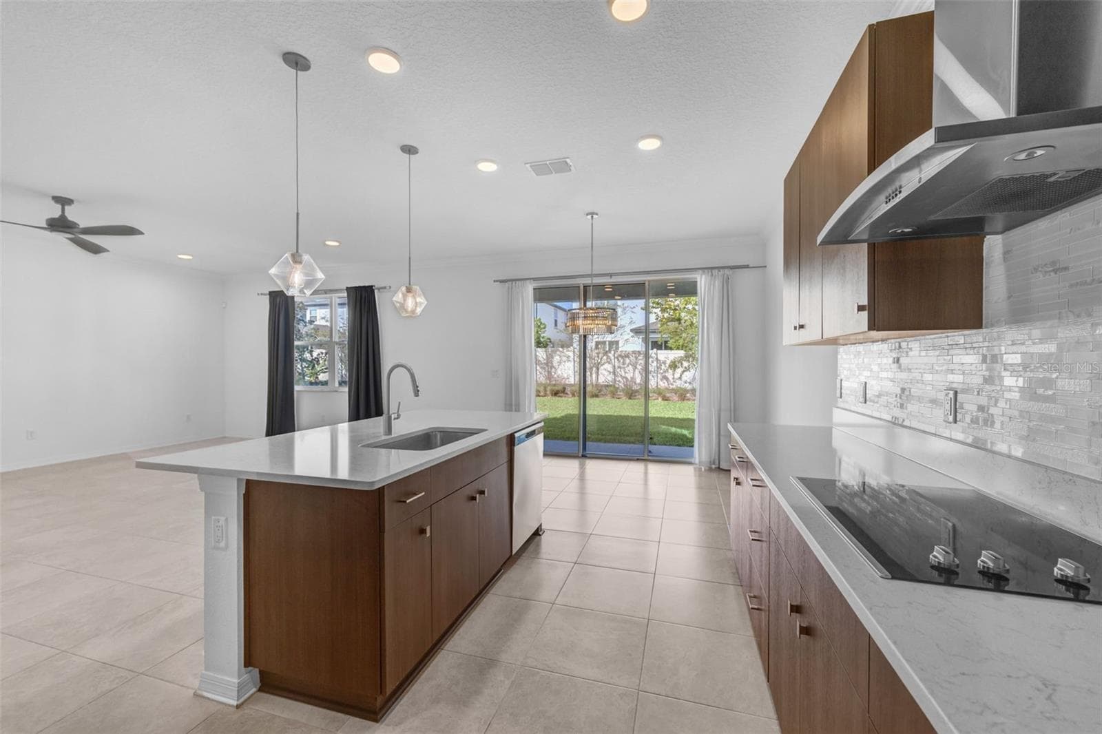 Single Family Residence at 7491 NOTCHED PINE BND, WESLEY CHAPEL, photo 16 of 99