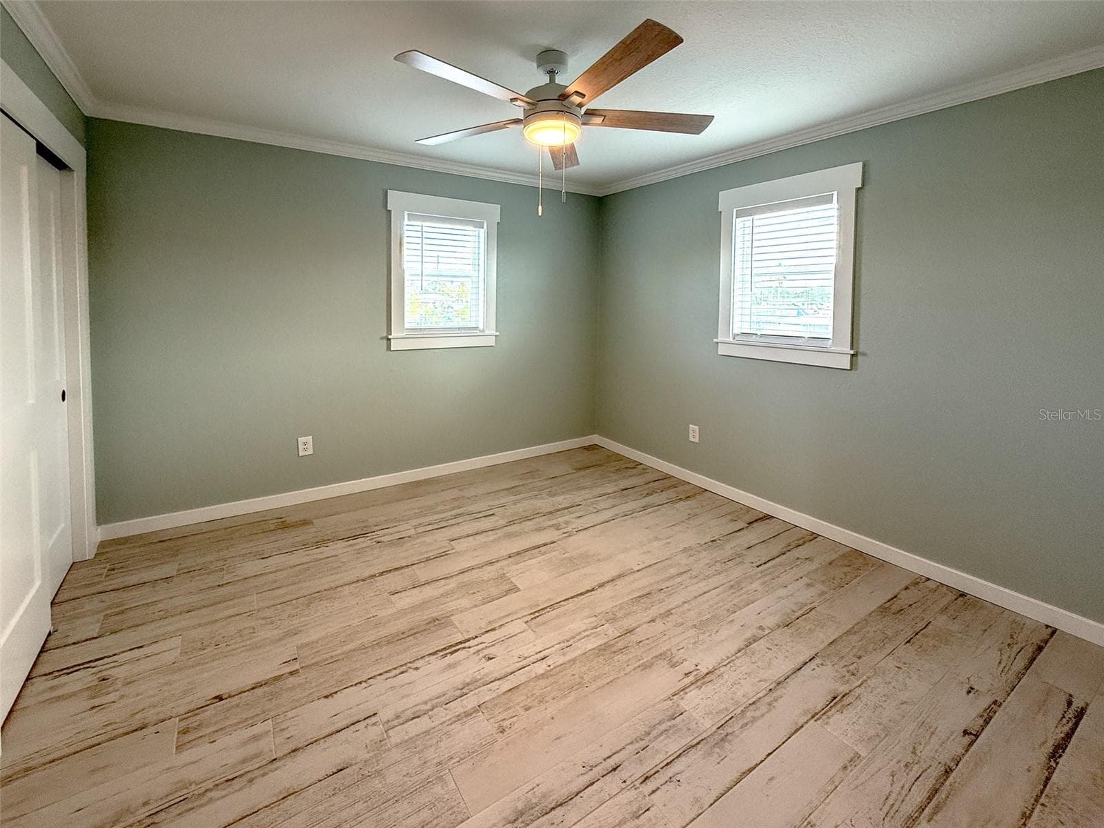Single Family Residence at 13730 JUDY AVE, HUDSON, photo 12 of 30