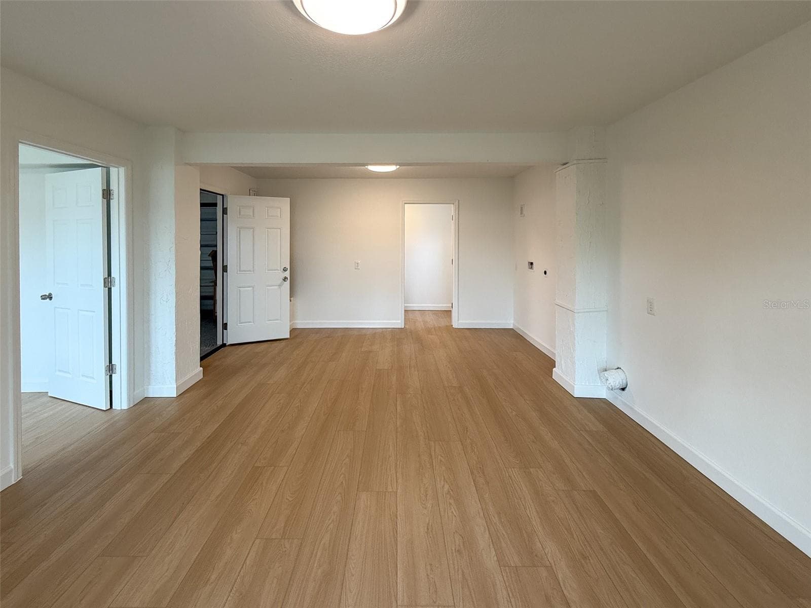Single Family Residence at 13730 JUDY AVE, HUDSON, photo 21 of 30