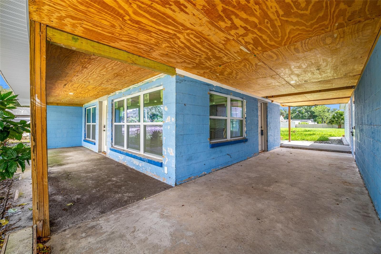 Single Family Residence at 5809 12TH AVE S, TAMPA, photo 6 of 41