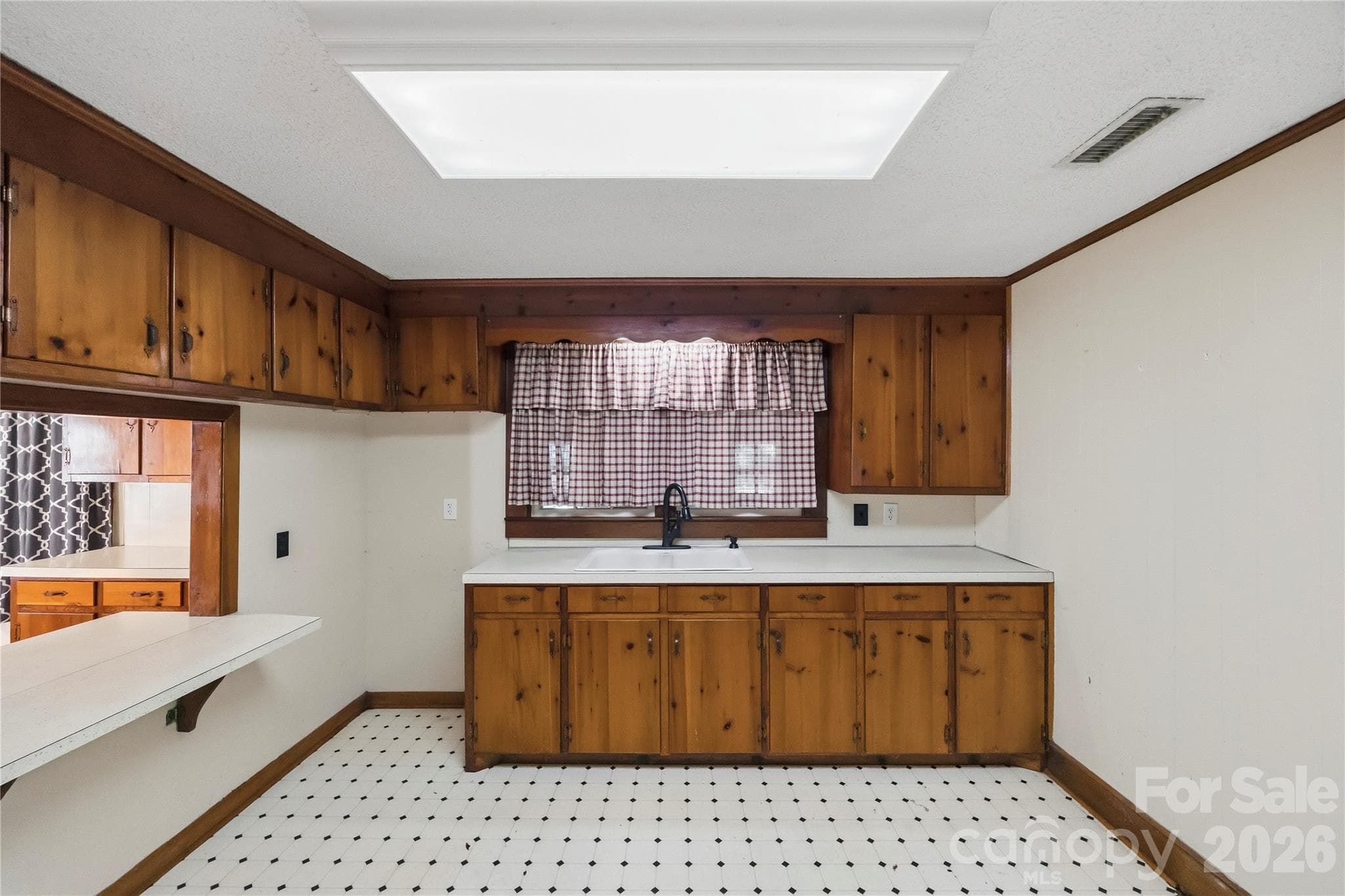 Kitchen - 22578 S Nc Highway 109 None, Denton