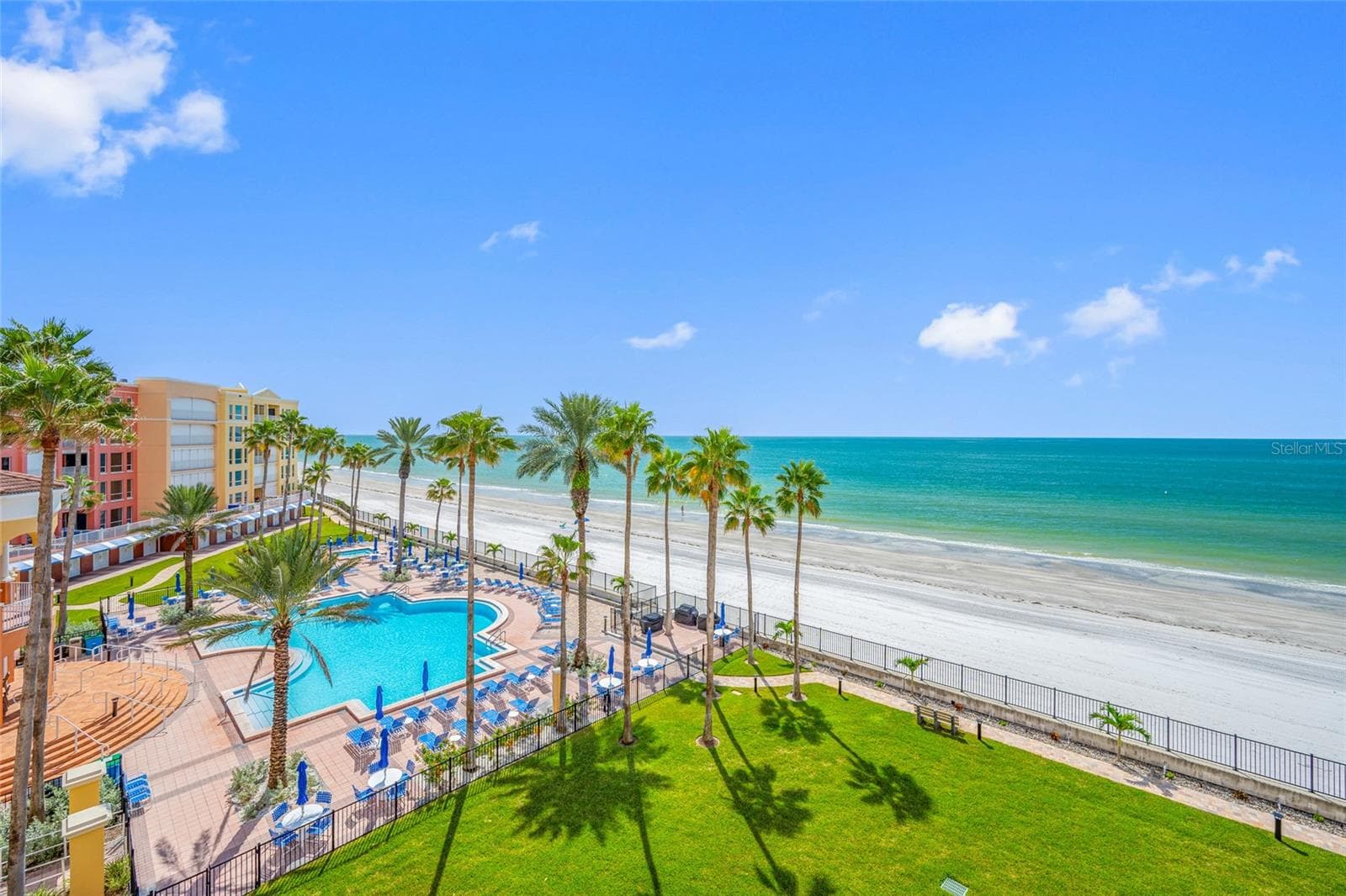 This view awaits you! - 16700 GULF BLVD #524, NORTH REDINGTON BEACH