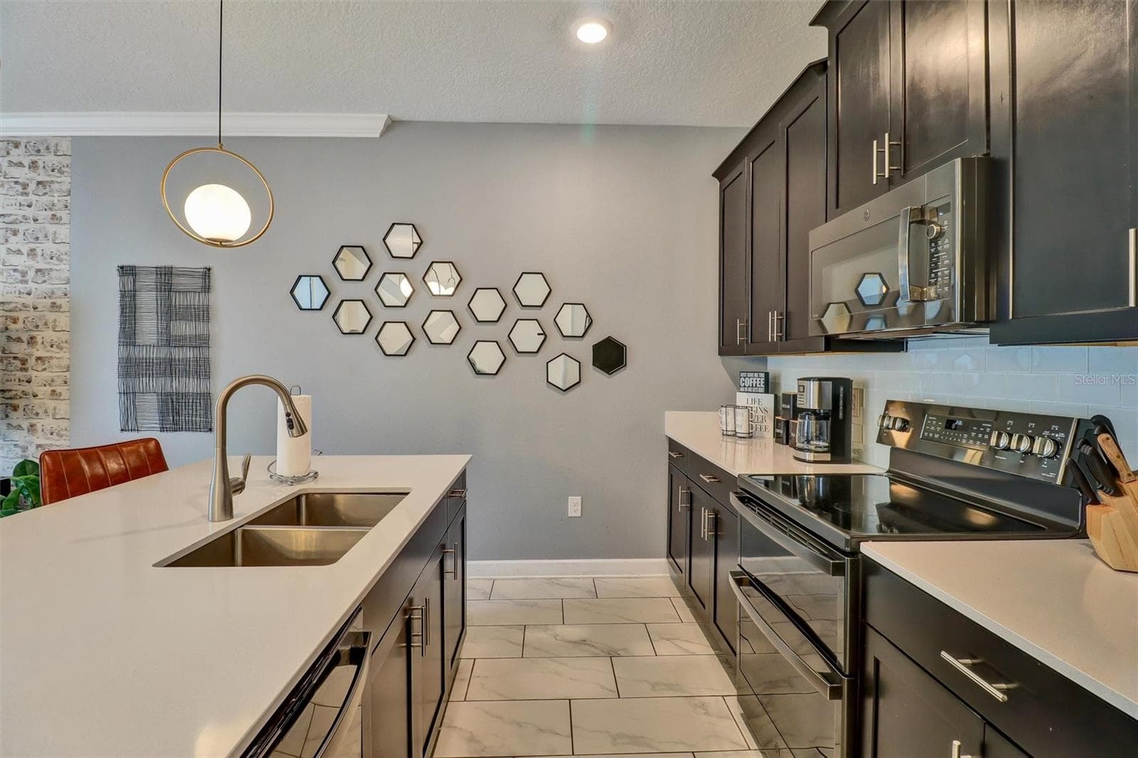 Townhouse at 1184 CHALLENGE DR, DAVENPORT, photo 5 of 29