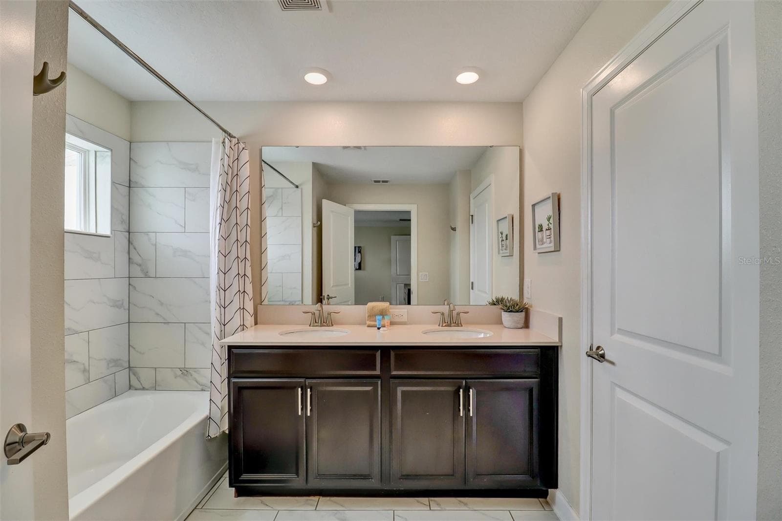 Townhouse at 1184 CHALLENGE DR, DAVENPORT, photo 15 of 29