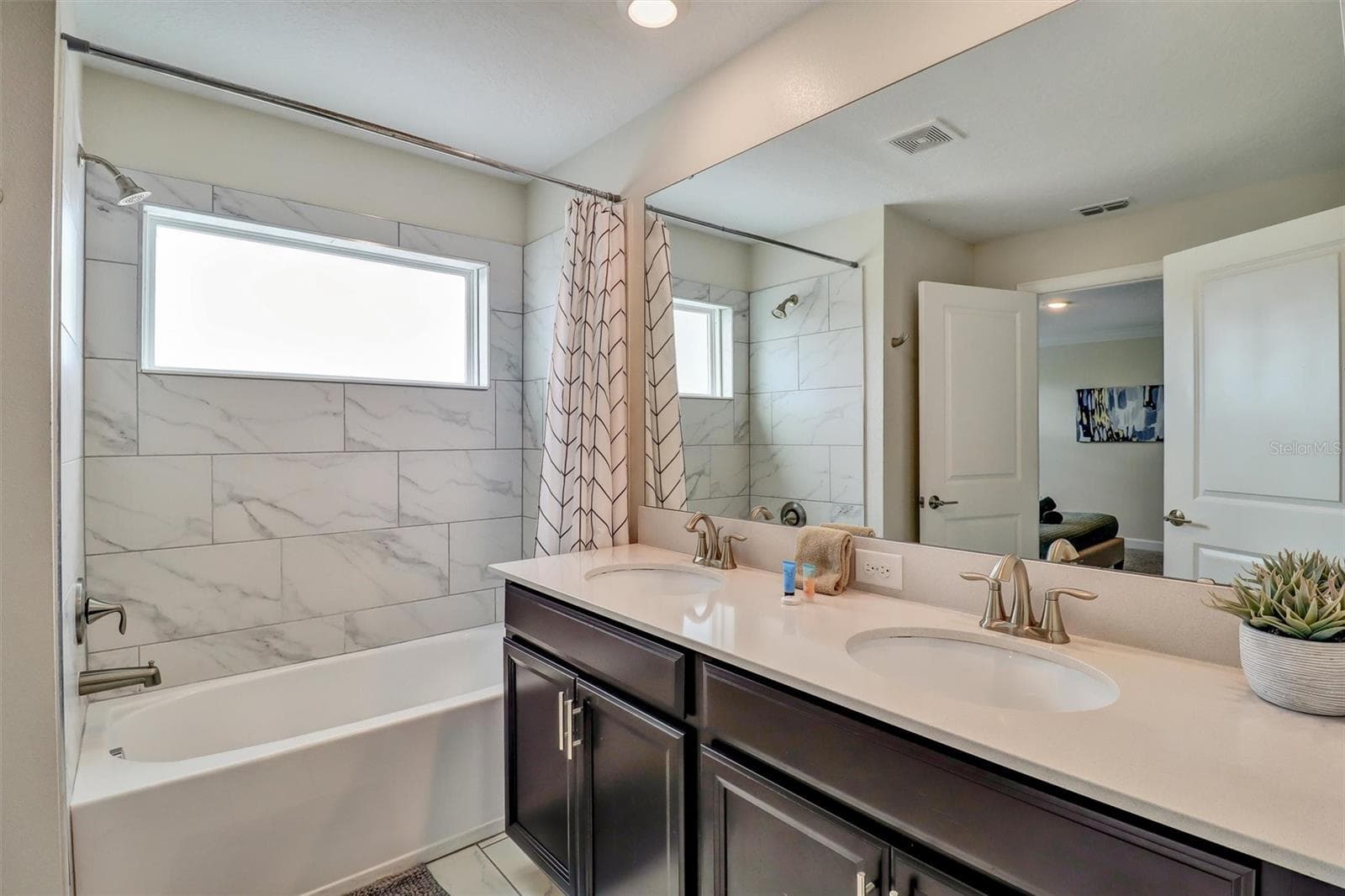 Townhouse at 1184 CHALLENGE DR, DAVENPORT, photo 16 of 29
