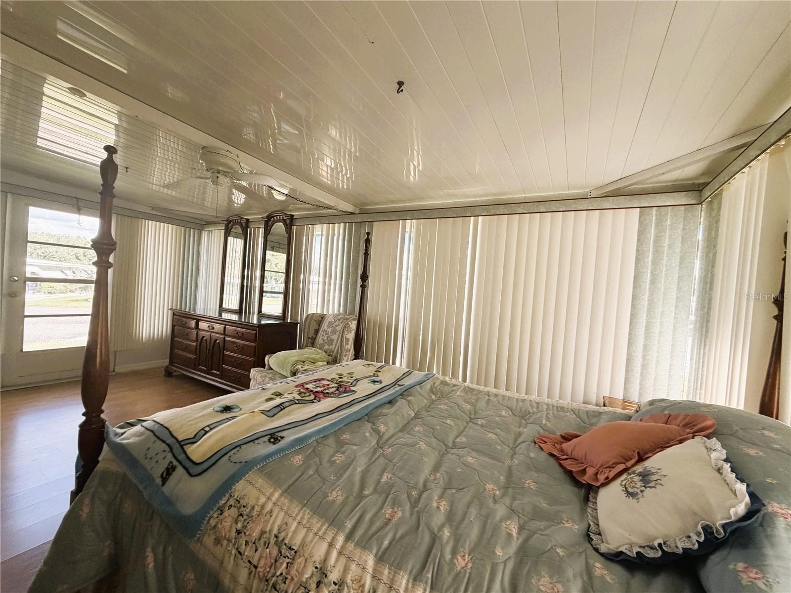 Mobile Home at 101 MANDARIN CV, LEESBURG, photo 19 of 53