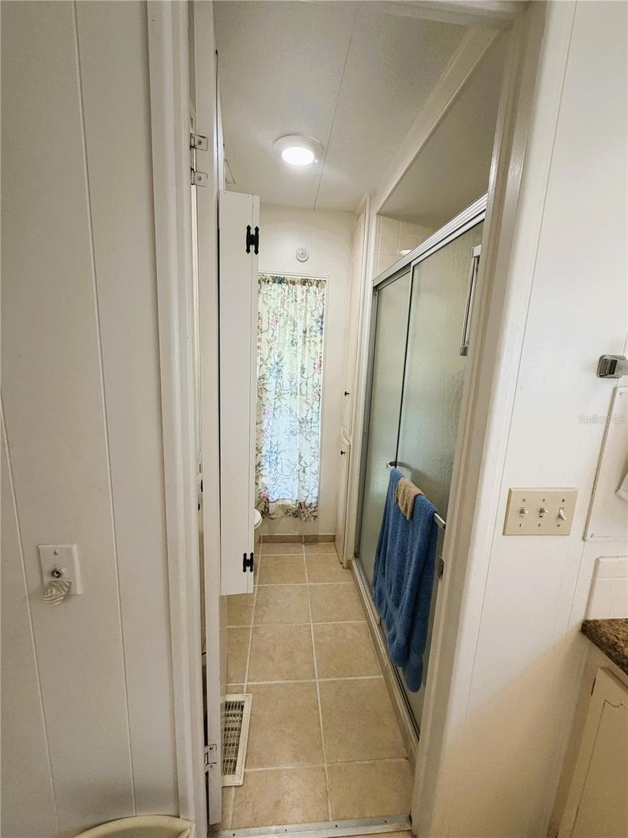 Mobile Home at 101 MANDARIN CV, LEESBURG, photo 36 of 53