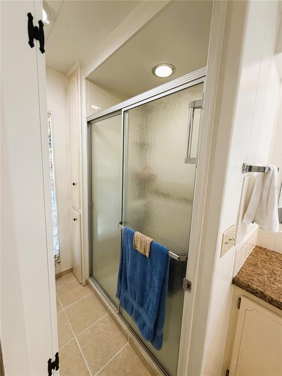 Mobile Home at 101 MANDARIN CV, LEESBURG, photo 37 of 53