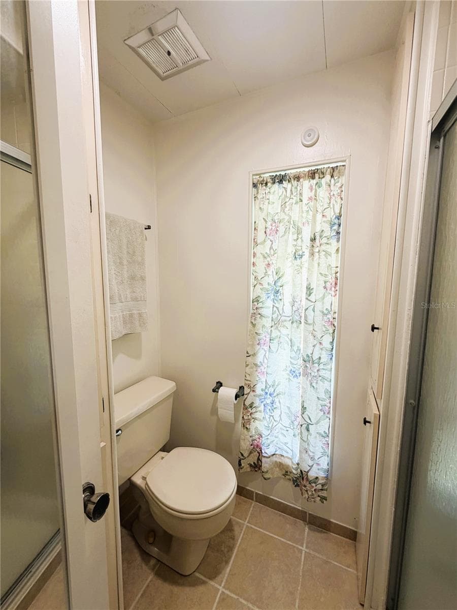 Mobile Home at 101 MANDARIN CV, LEESBURG, photo 38 of 53