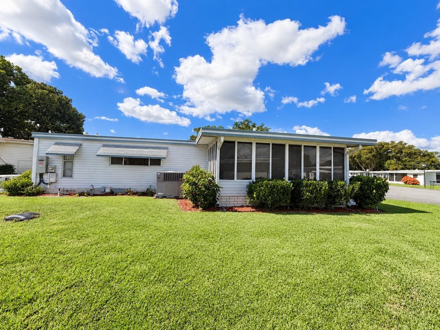 Mobile Home at 101 MANDARIN CV, LEESBURG, photo 52 of 53