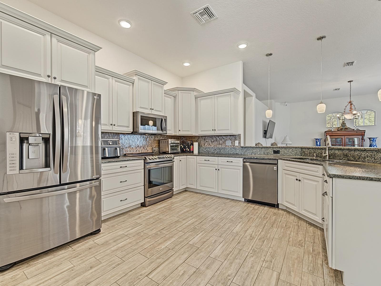 Single Family Residence at 4887 SAND RIDGE BLVD, SPRING HILL, photo 6 of 45