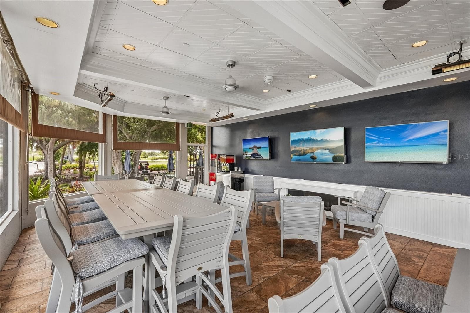 Sports Lounge - 618 WILD PINE WAY, VENICE