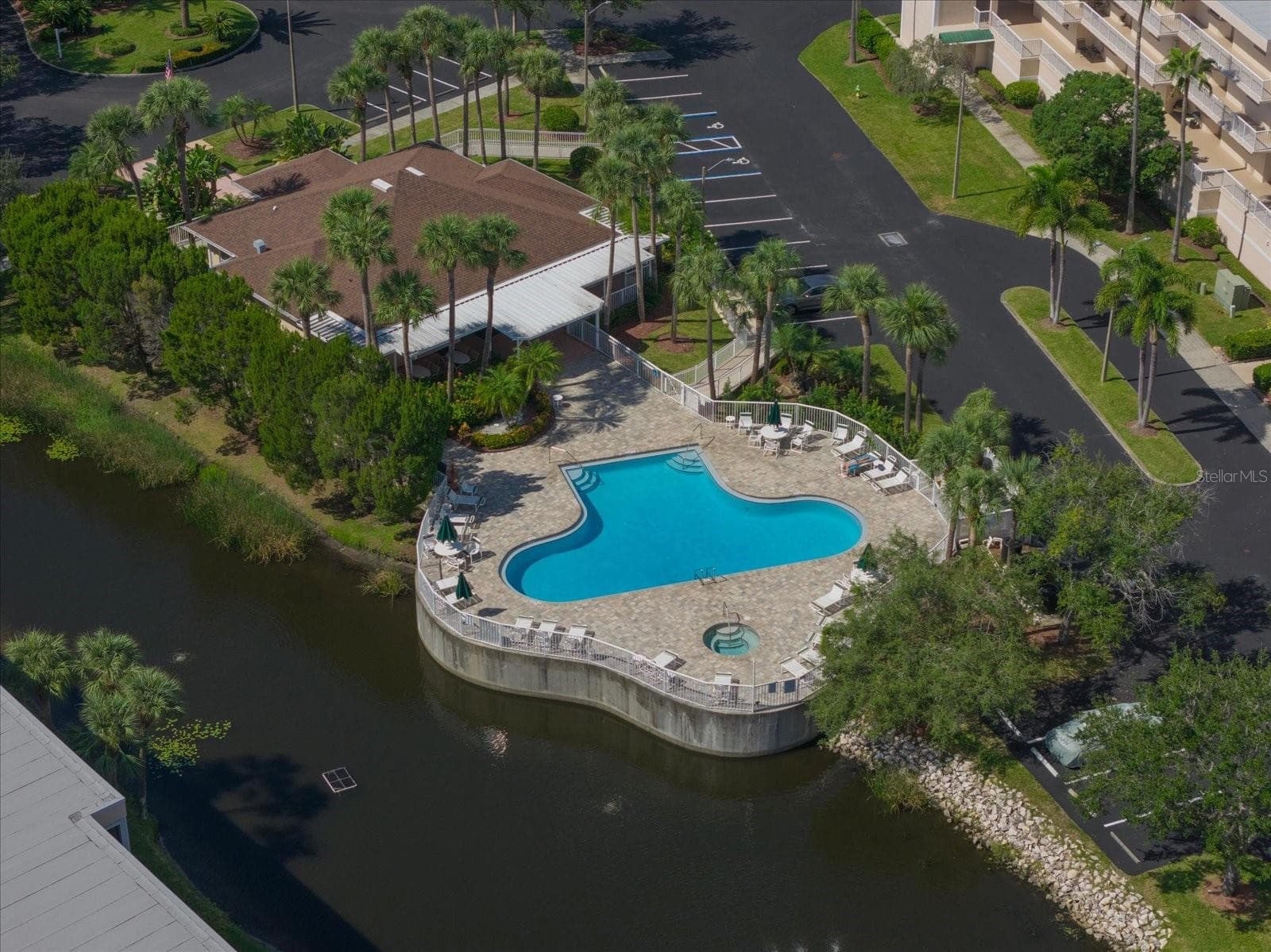 Condominium at 6450 SHORELINE DR #9506, SEMINOLE, photo 30 of 32