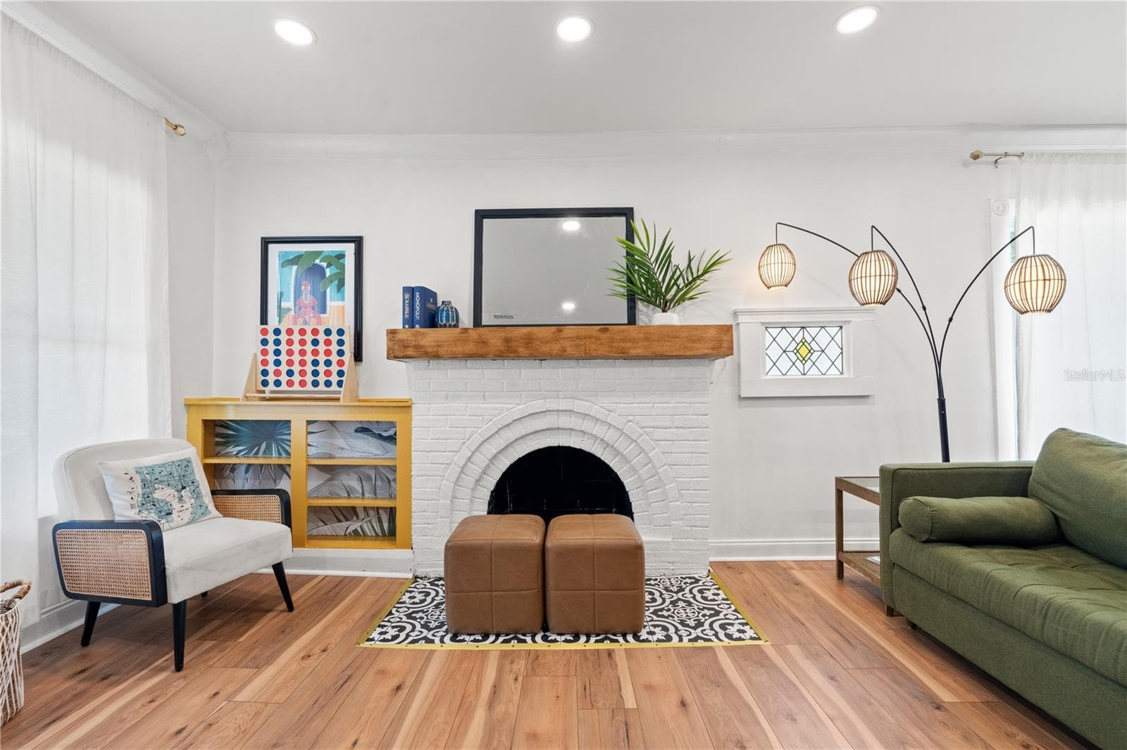 Living Room - 324 W HAYA ST, TAMPA
