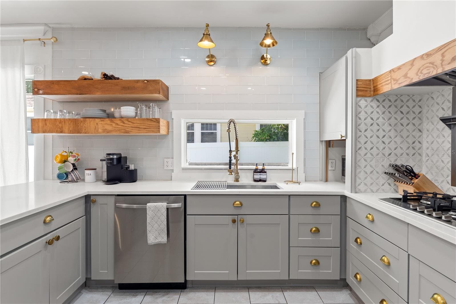 Kitchen - 324 W HAYA ST, TAMPA