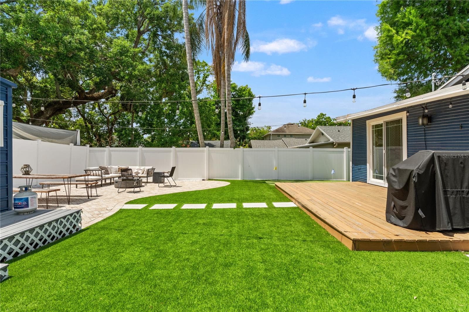 Single Family Residence at 324 W HAYA ST, TAMPA, photo 30 of 36