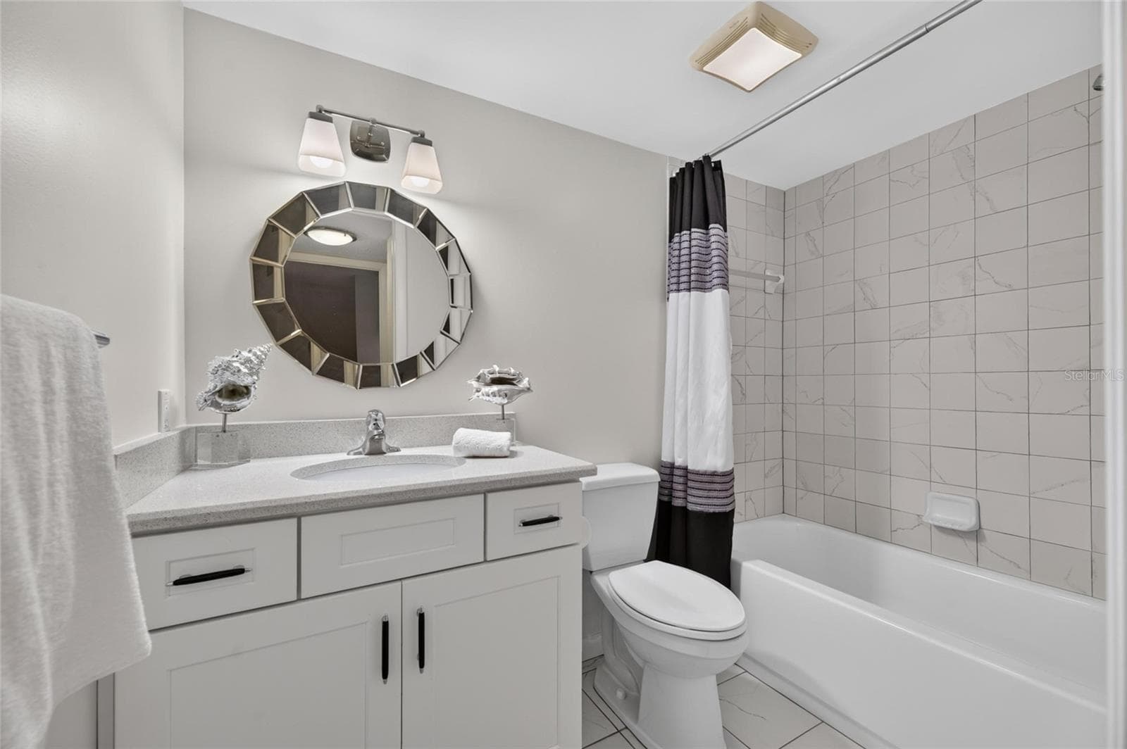 Condominium at 4750 BRITTANY DR S #26, ST PETERSBURG, photo 36 of 95