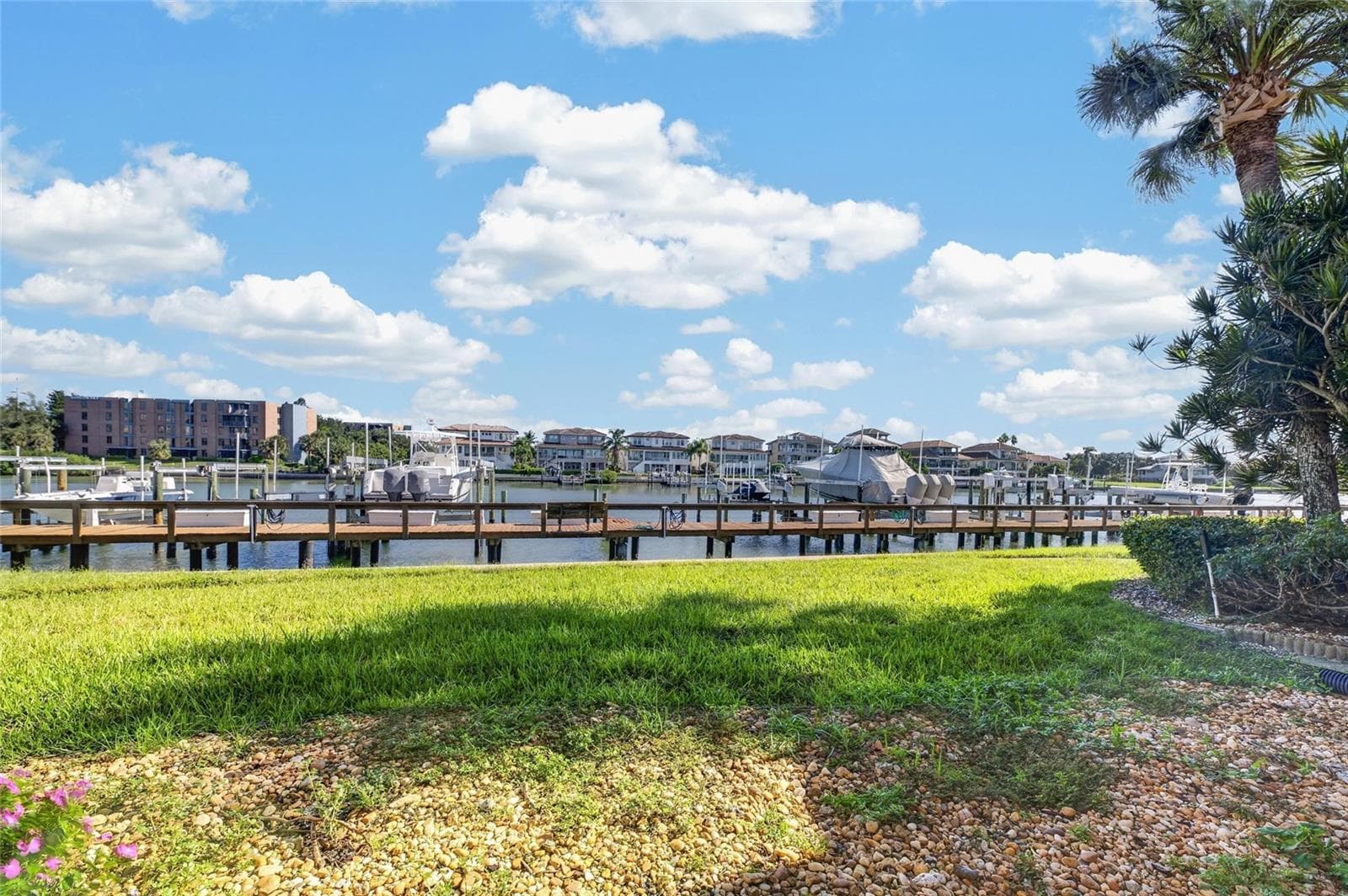 Condominium at 4750 BRITTANY DR S #26, ST PETERSBURG, photo 56 of 95
