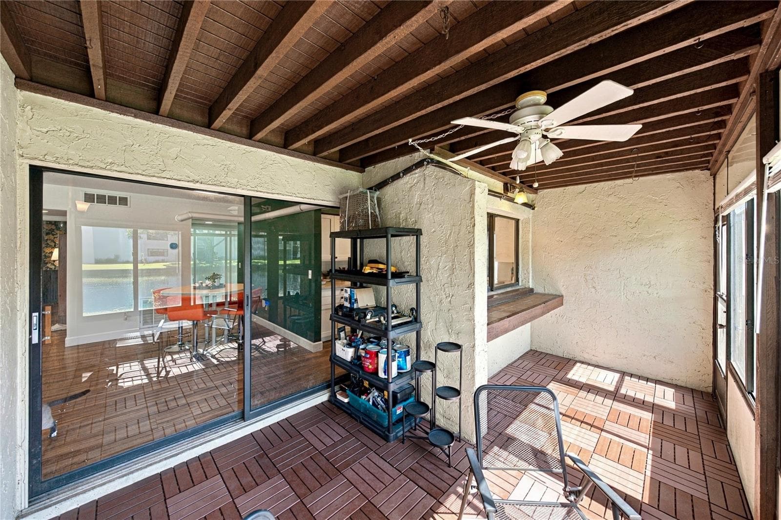Wonderful Large All Season Room & Patio with Amazing Views to Pond - 4106 PINELAKE LN #101, TAMPA