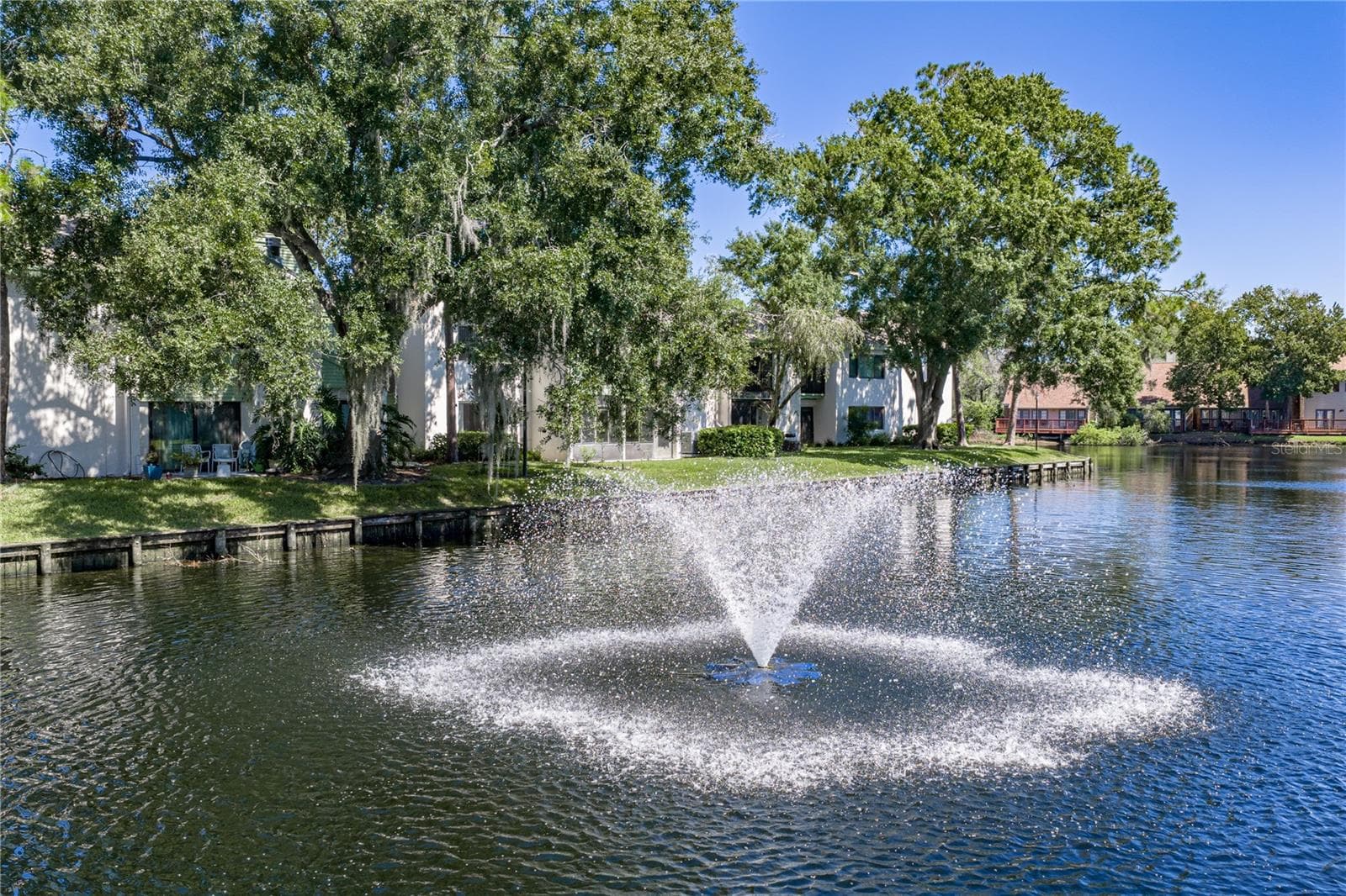 View of Fountain behind unit - 4106 PINELAKE LN #101, TAMPA
