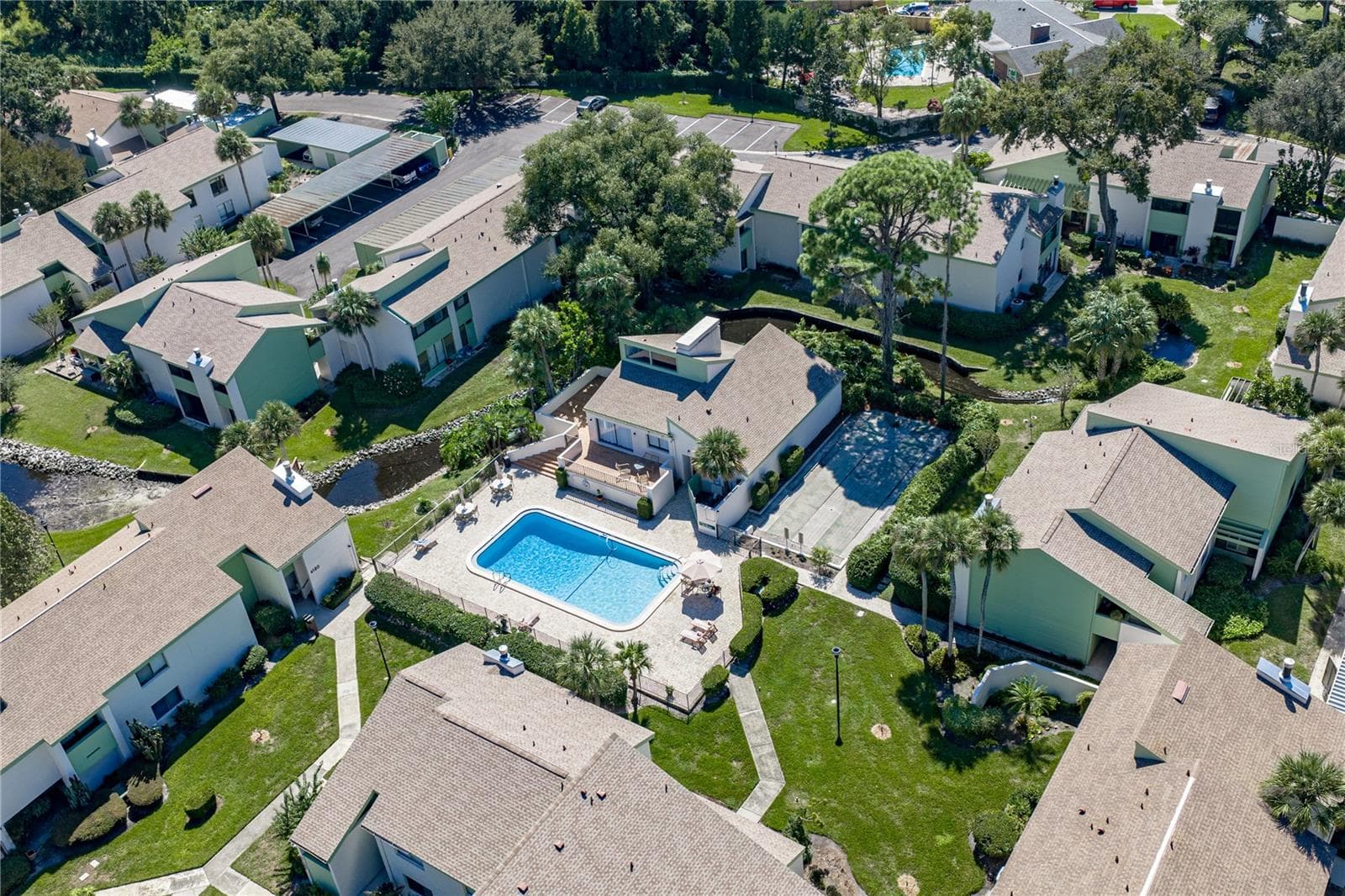 Community Center & Pool - 4106 PINELAKE LN #101, TAMPA