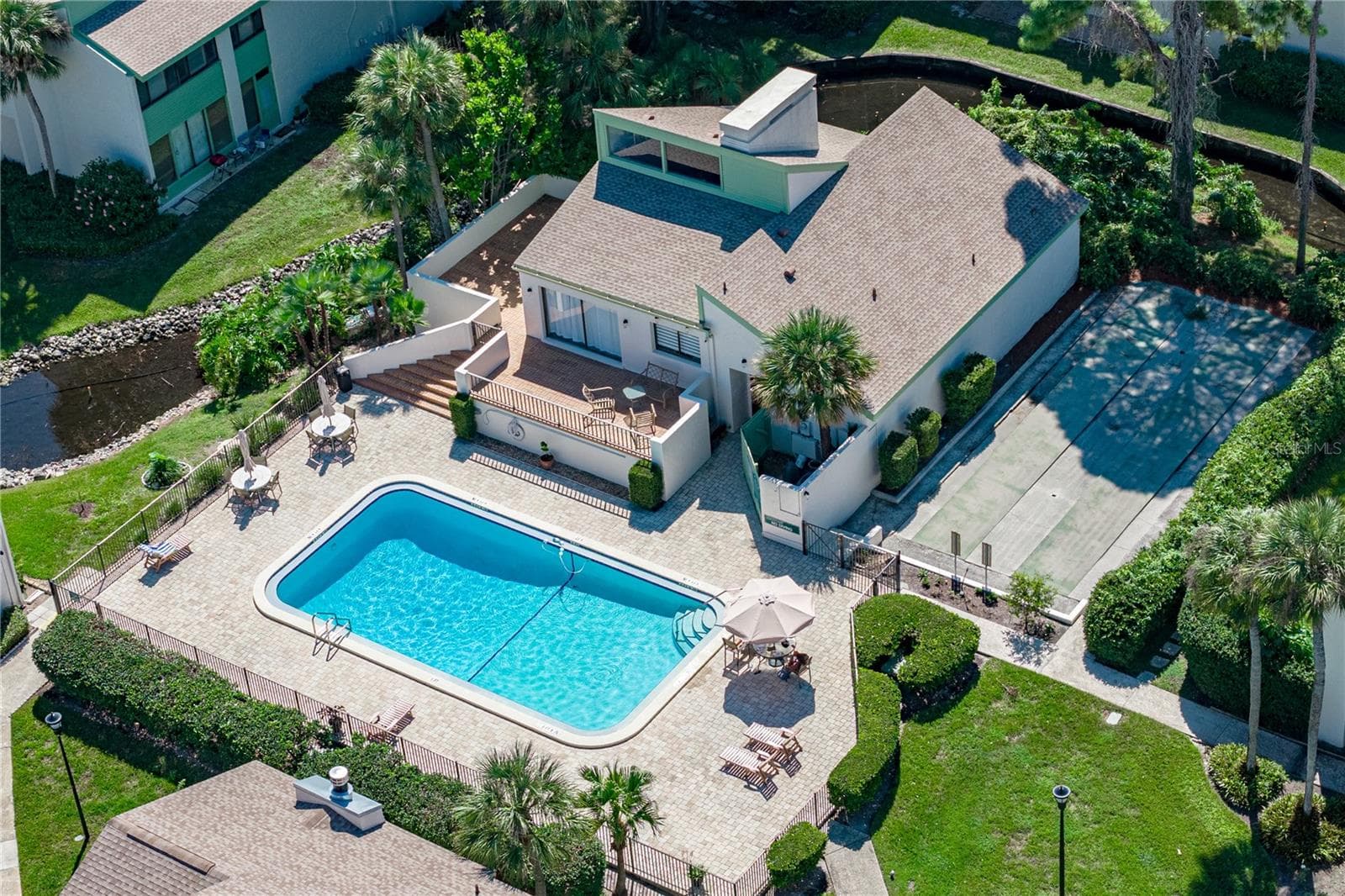 Community Center & Pool - 4106 PINELAKE LN #101, TAMPA