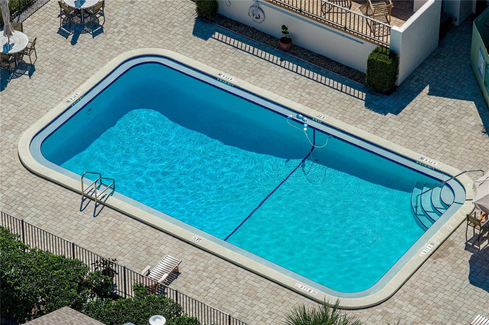 Community Pool - 4106 PINELAKE LN #101, TAMPA