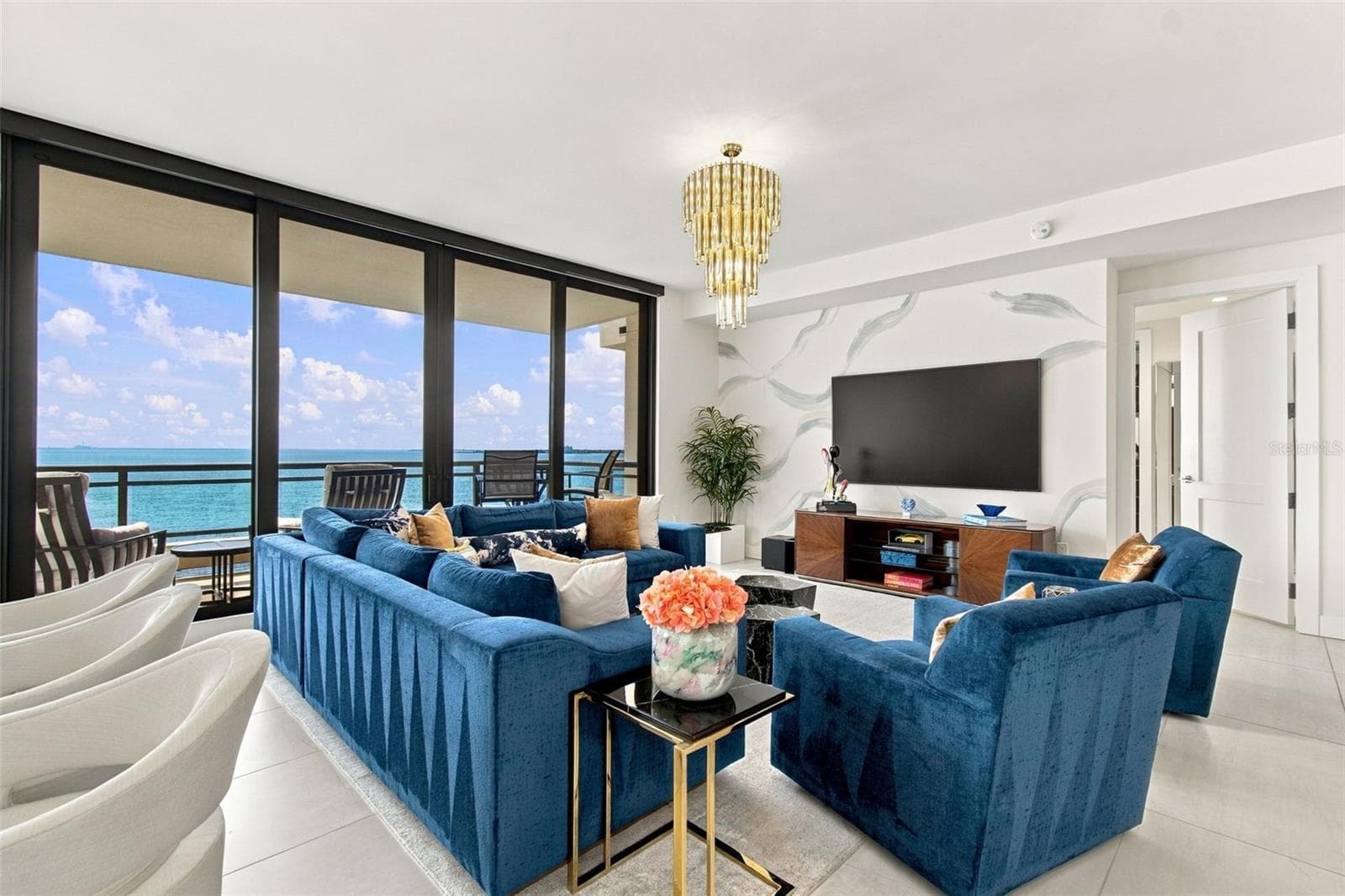 Condominium at 2103 BAYSHORE BLVD #706, TAMPA, photo 4 of 41