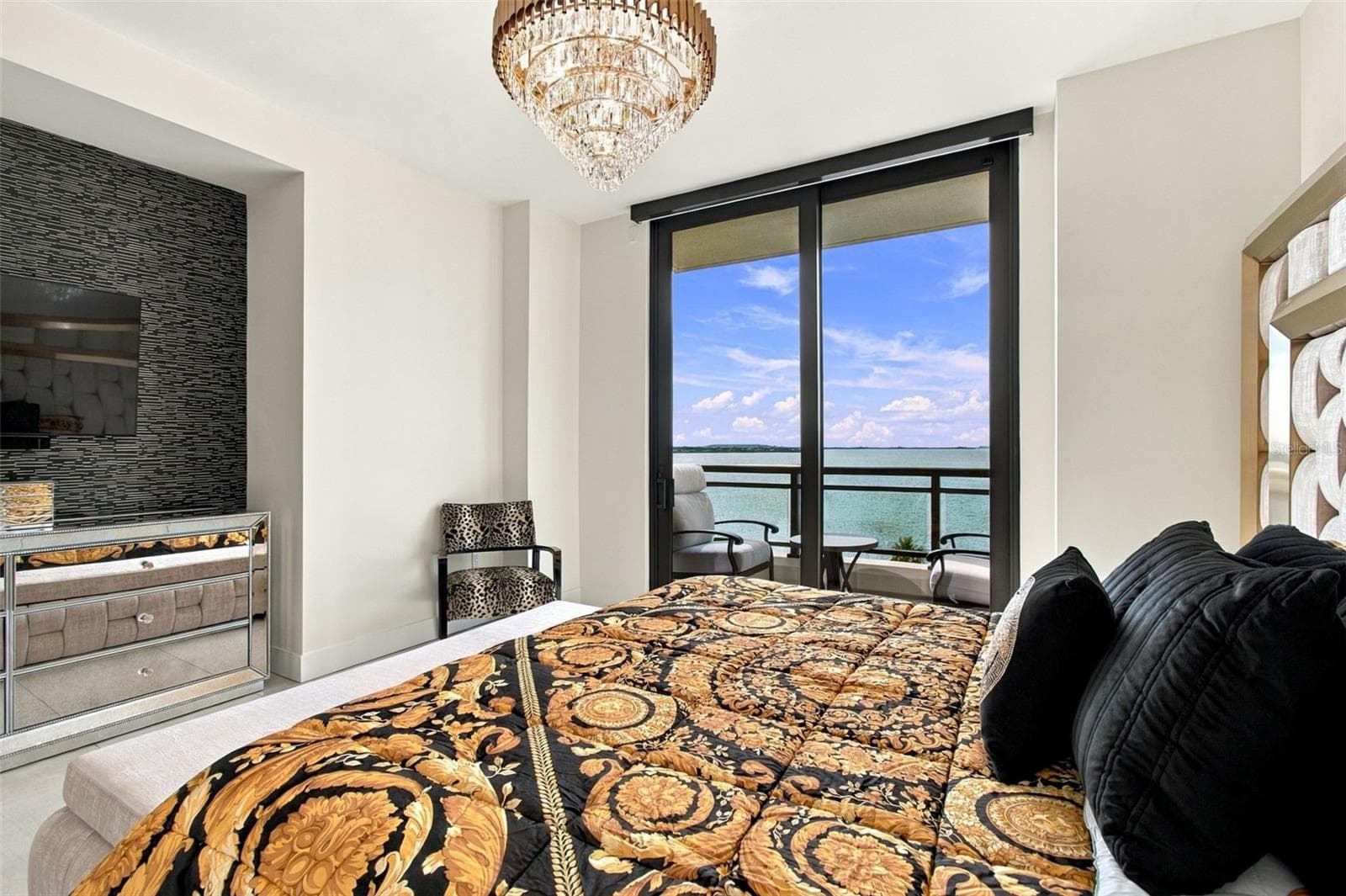 Condominium at 2103 BAYSHORE BLVD #706, TAMPA, photo 16 of 41