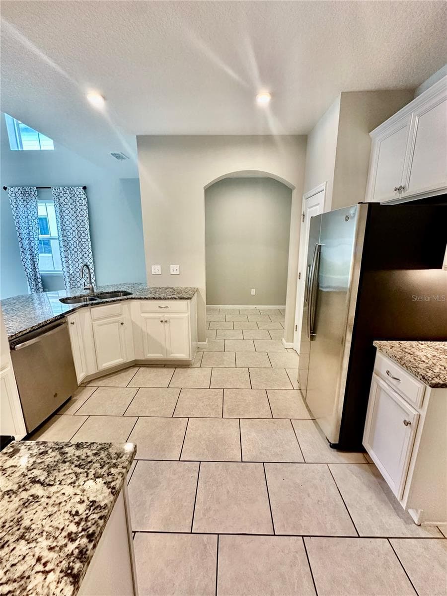 Townhouse at 2113 LACEFLOWER DR, BRANDON, photo 3 of 30