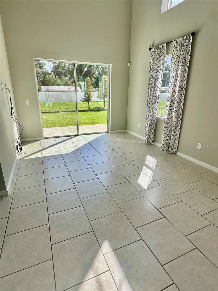 Townhouse at 2113 LACEFLOWER DR, BRANDON, photo 7 of 30