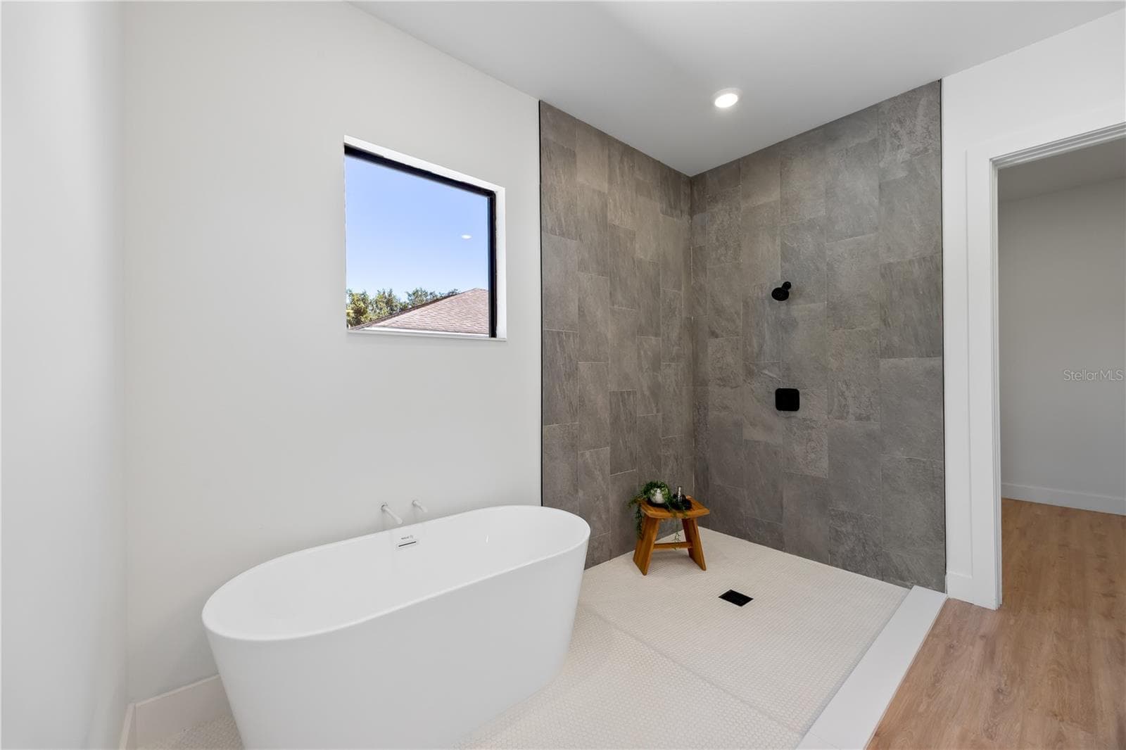 Master Bathroom - 229 FERDON CIR, PORT CHARLOTTE