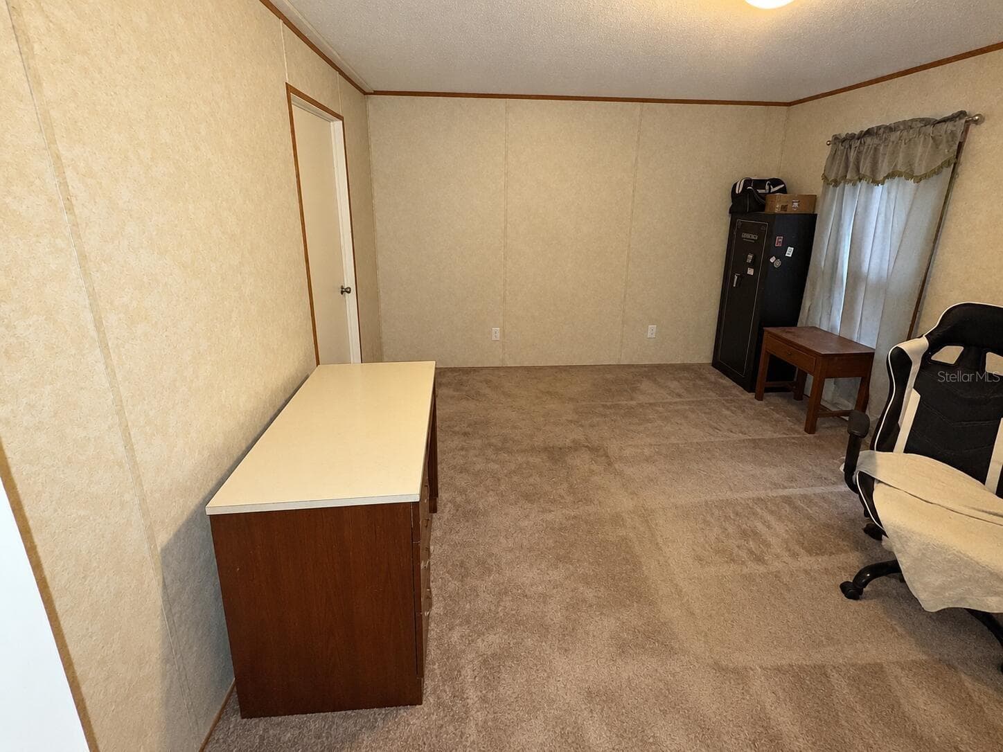 Manufactured Home at 20425 29TH DR, WELLBORN, photo 6 of 23
